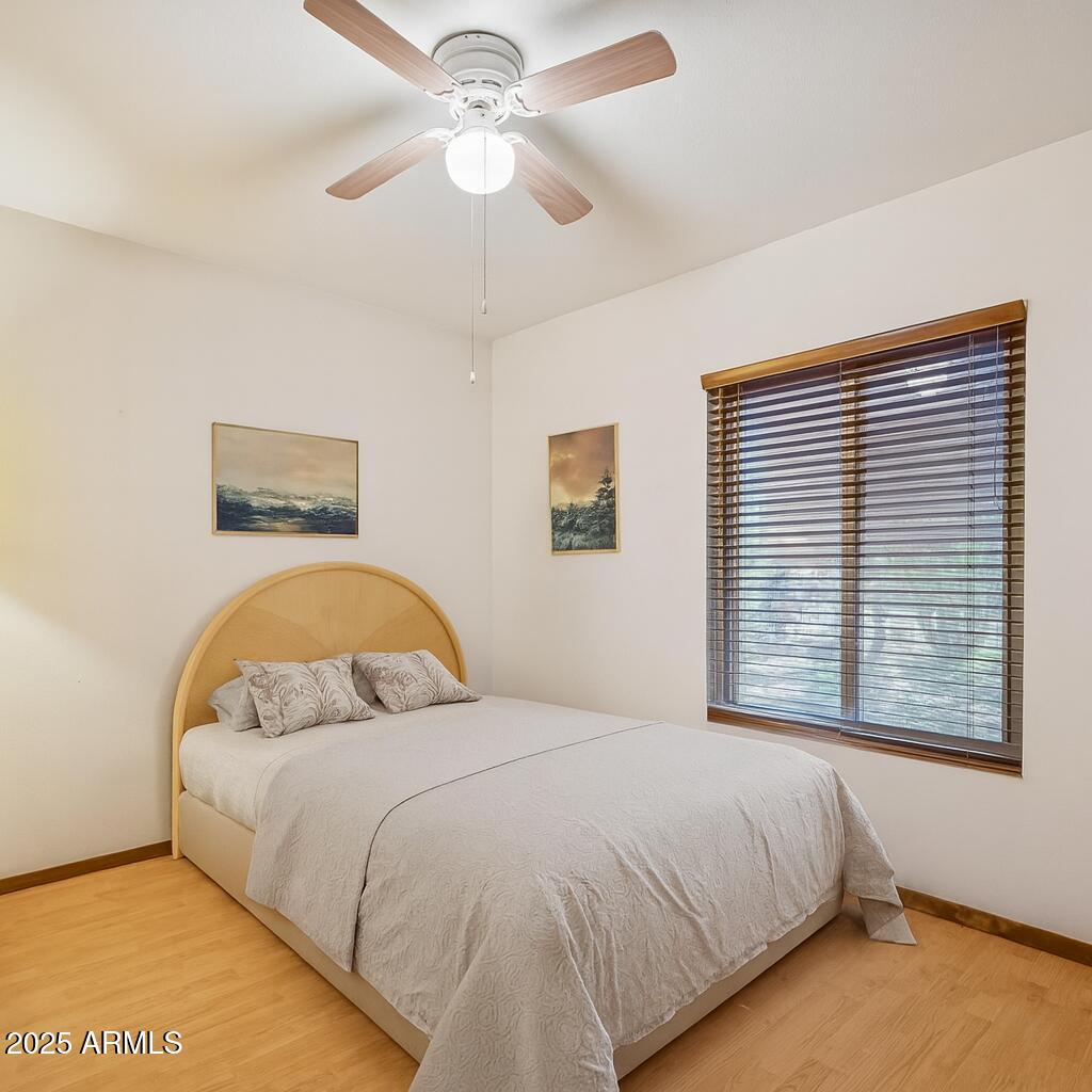 5210 W IRONWOOD Drive