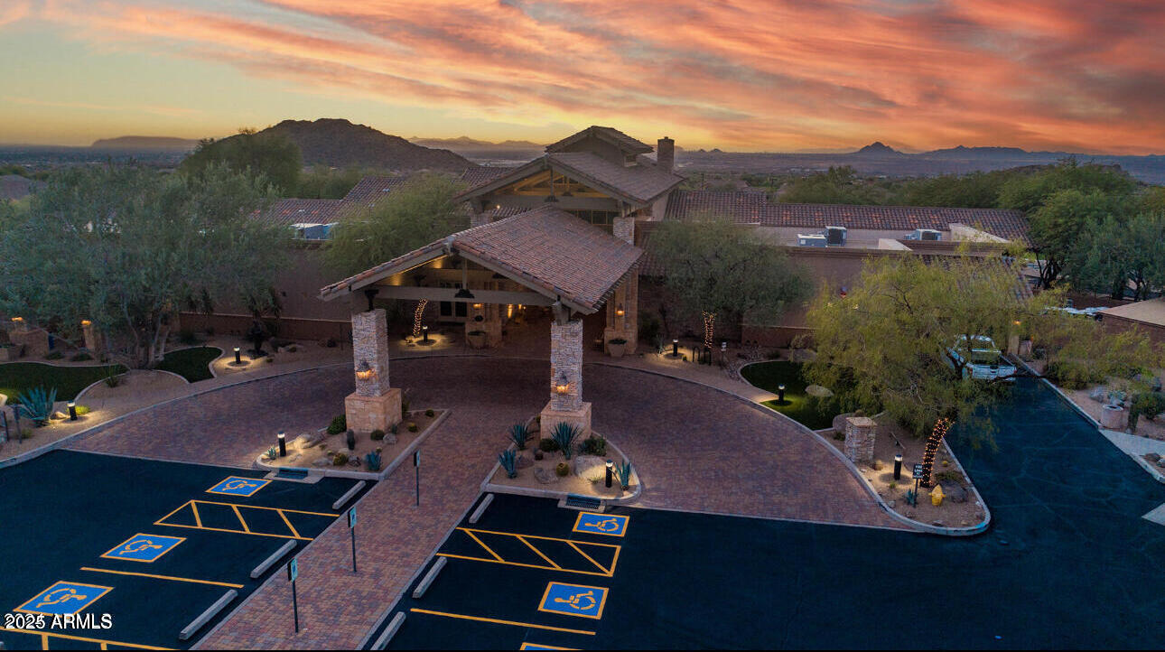 7304 E NORTHRIDGE Circle