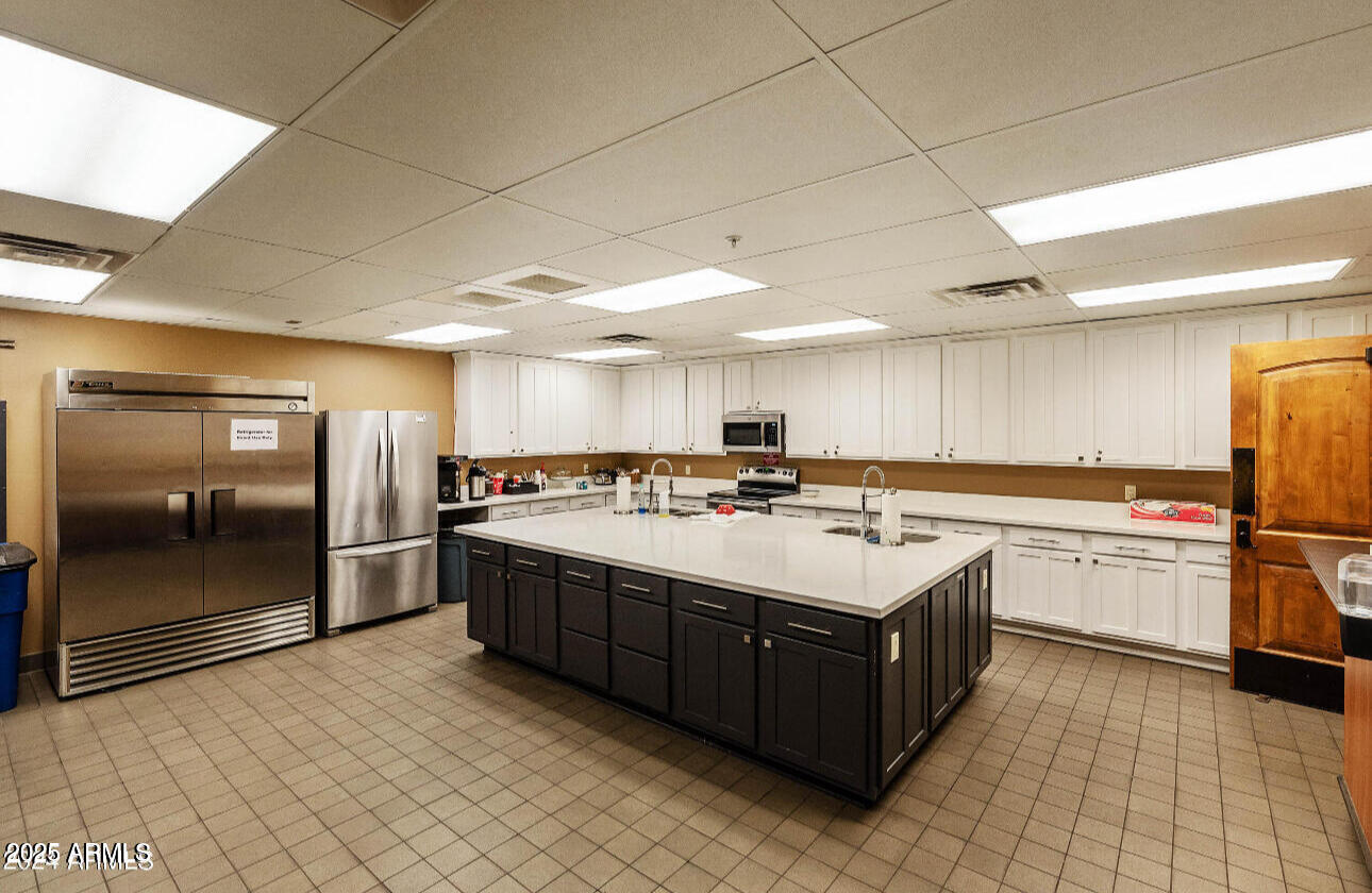 7304 E NORTHRIDGE Circle