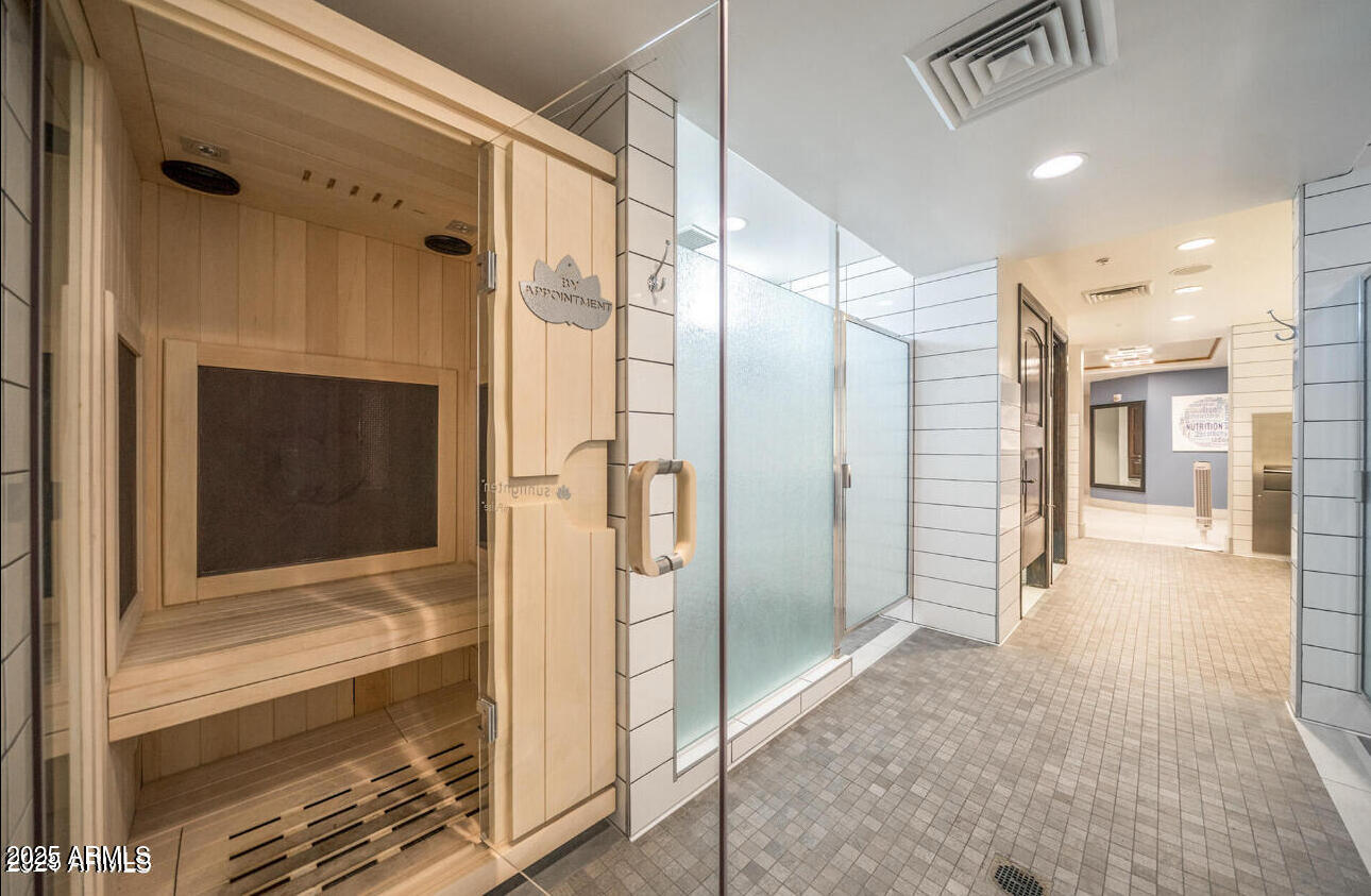 7304 E NORTHRIDGE Circle