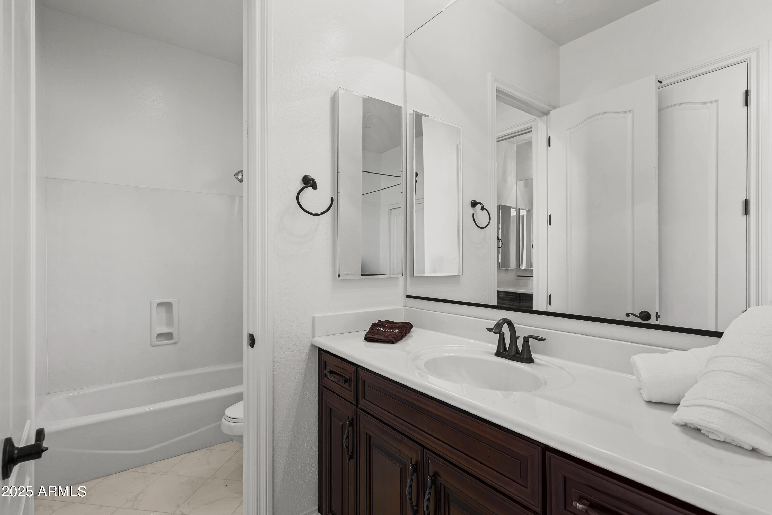 37003 N 109th Way 24