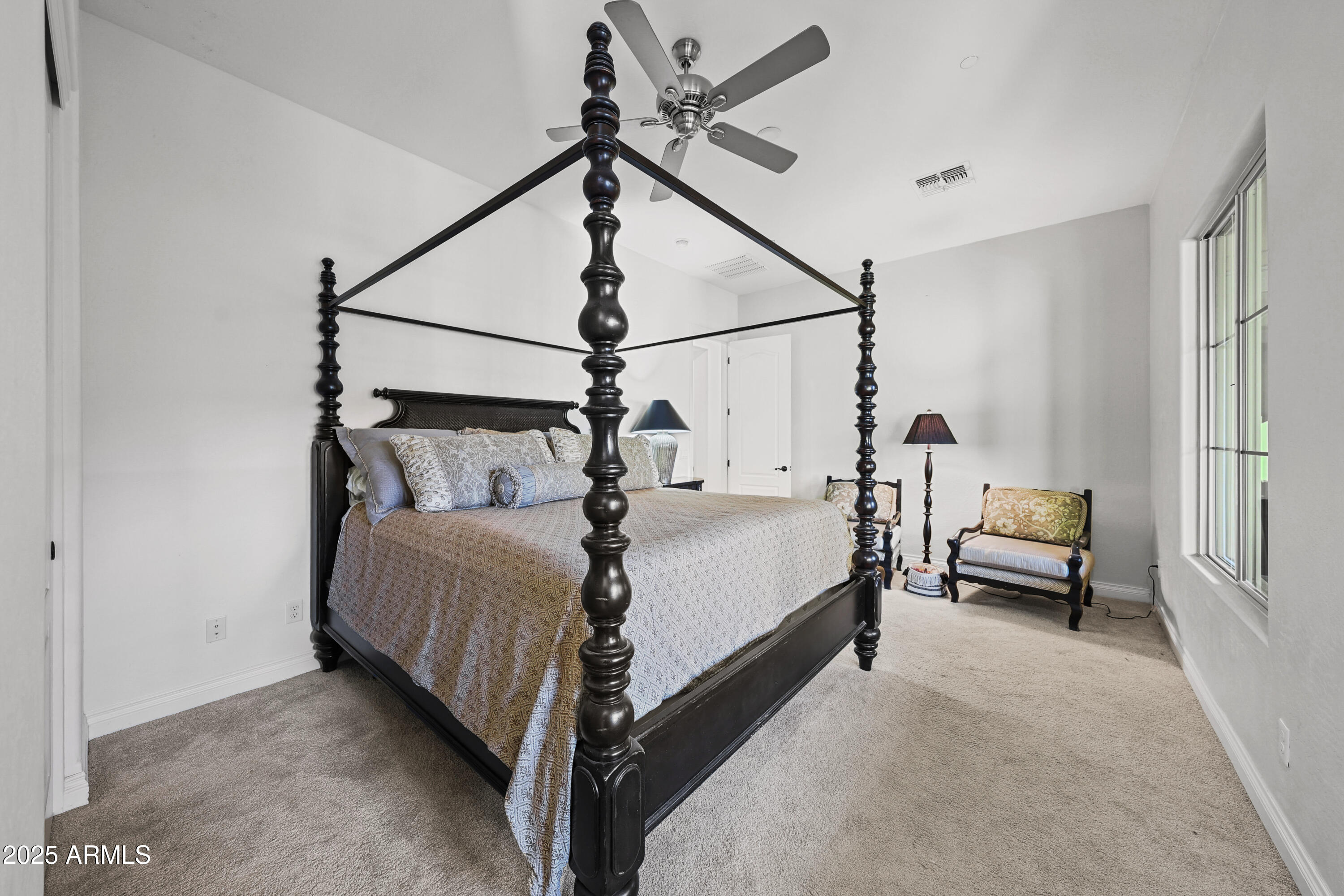 37003 N 109th Way 24