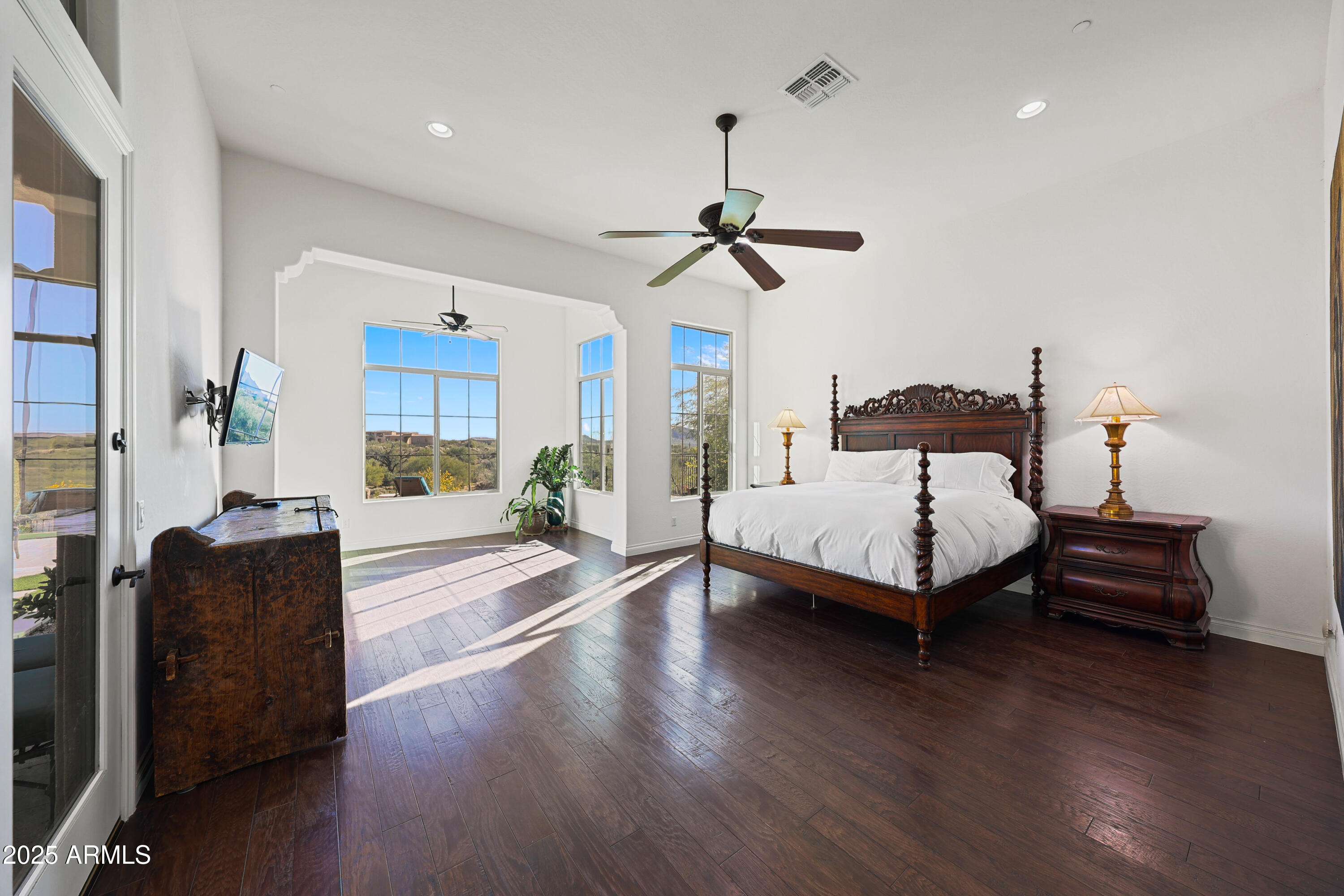 37003 N 109th Way 24