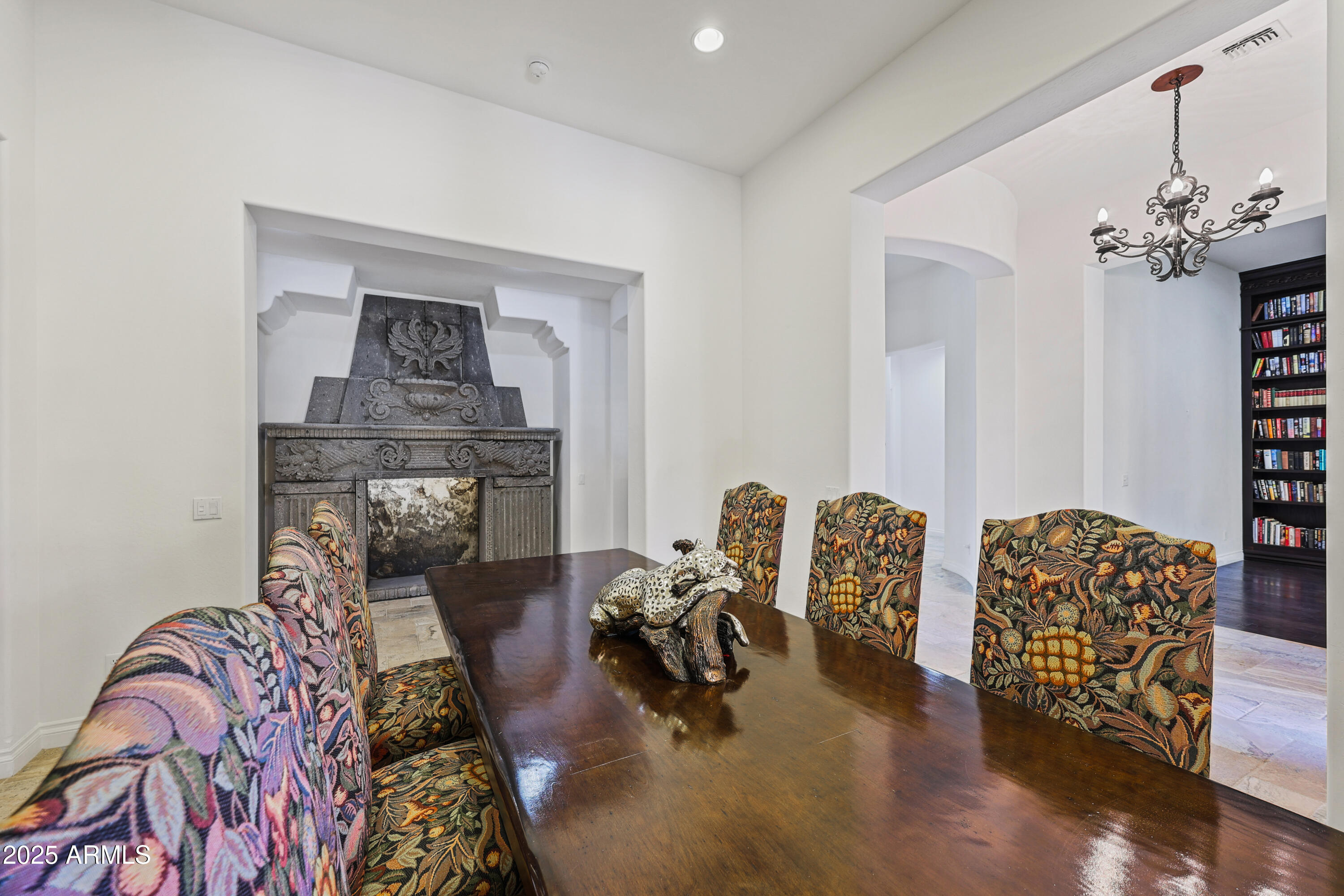 37003 N 109th Way 24