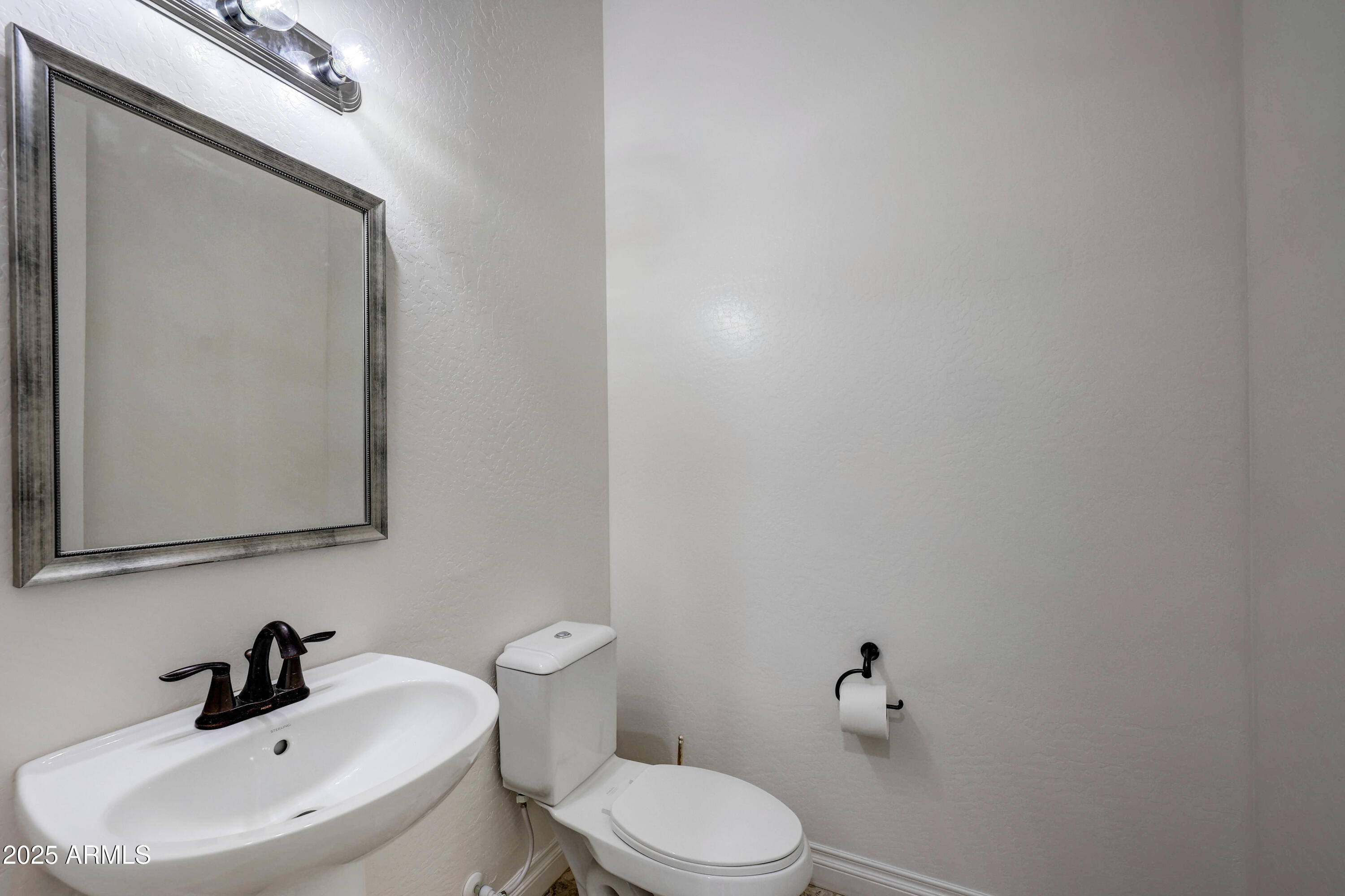 37003 N 109th Way 24