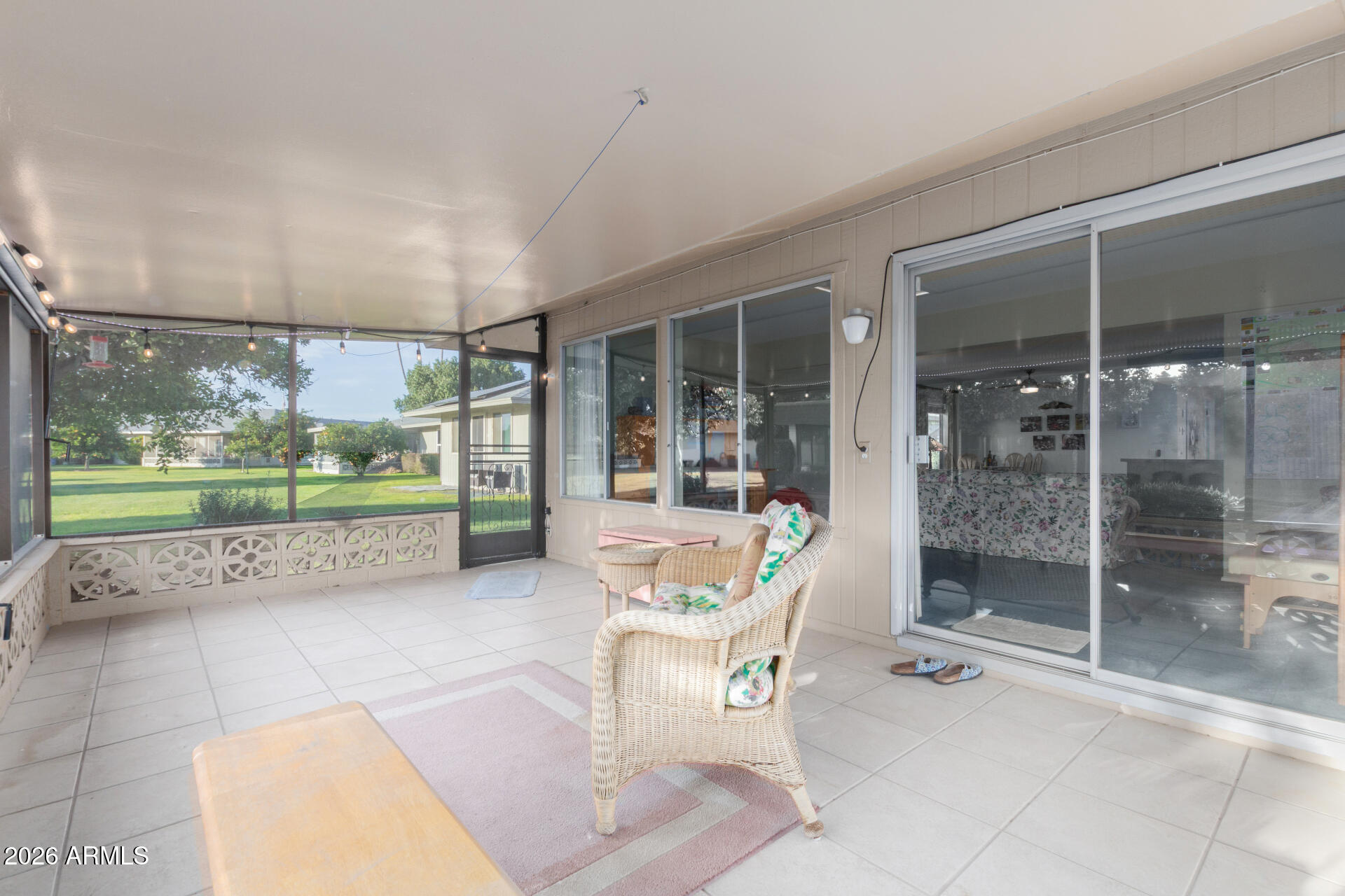 9705 W OAK RIDGE Drive