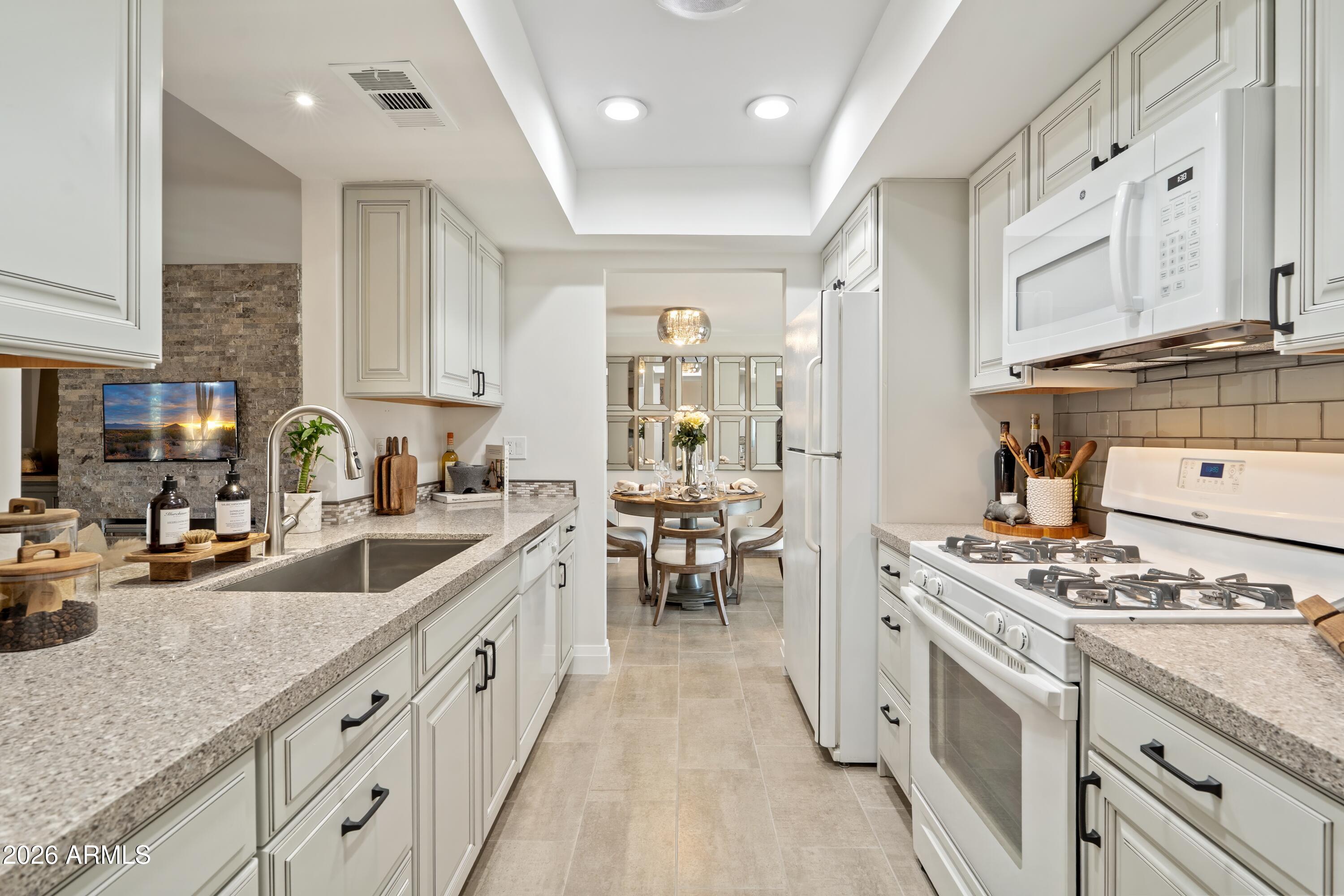 8238 E SAN MIGUEL Avenue