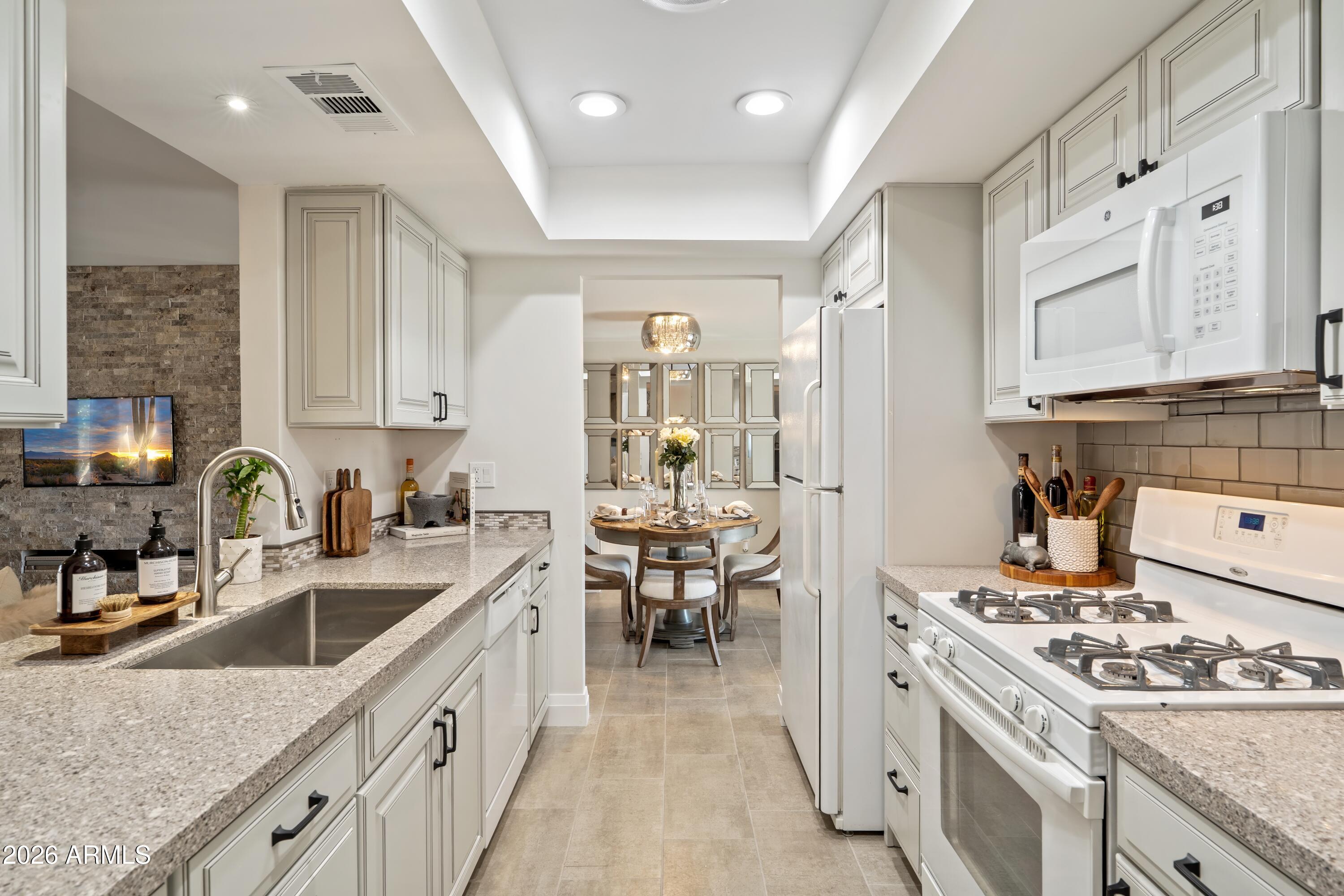 8238 E SAN MIGUEL Avenue