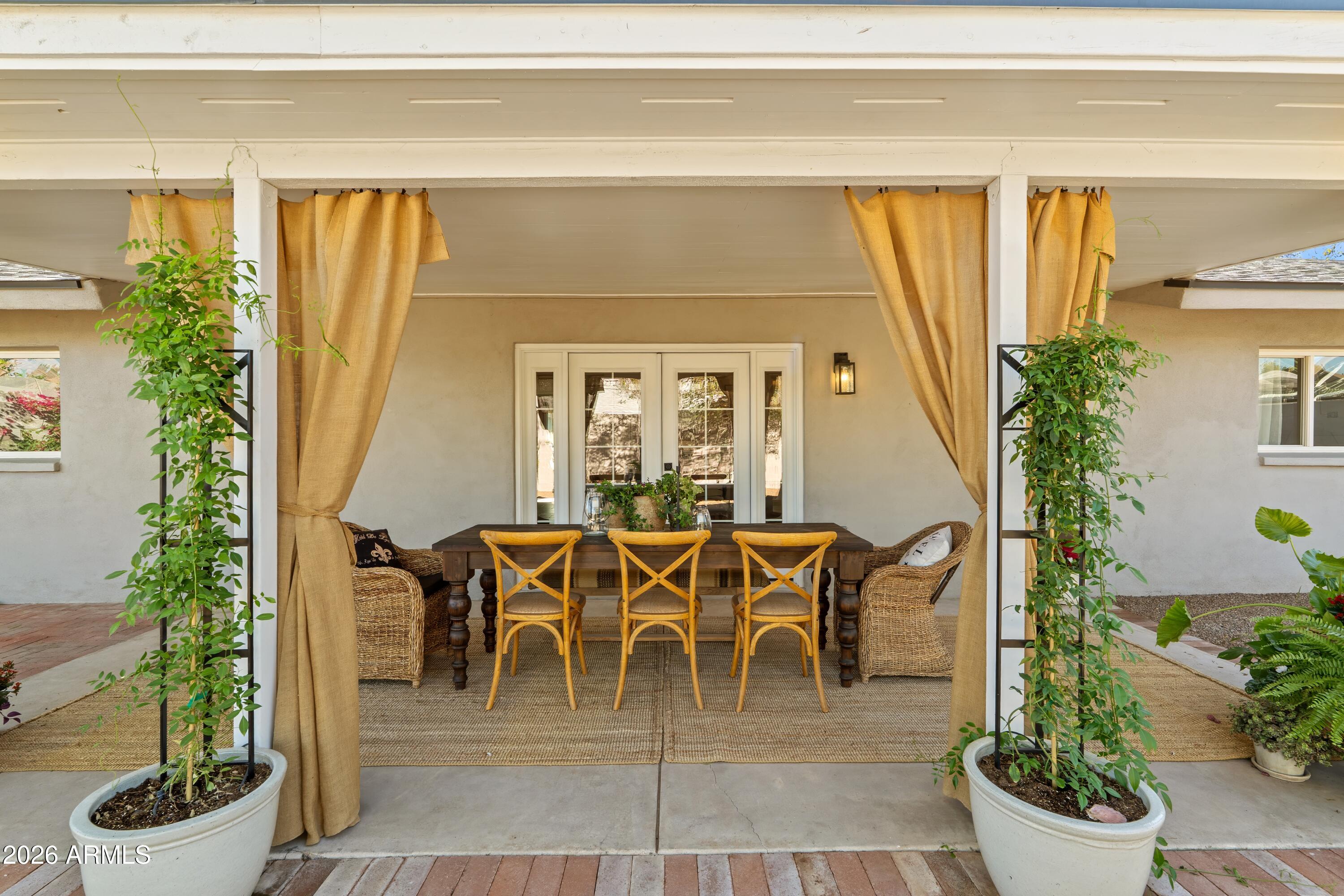 8238 E SAN MIGUEL Avenue