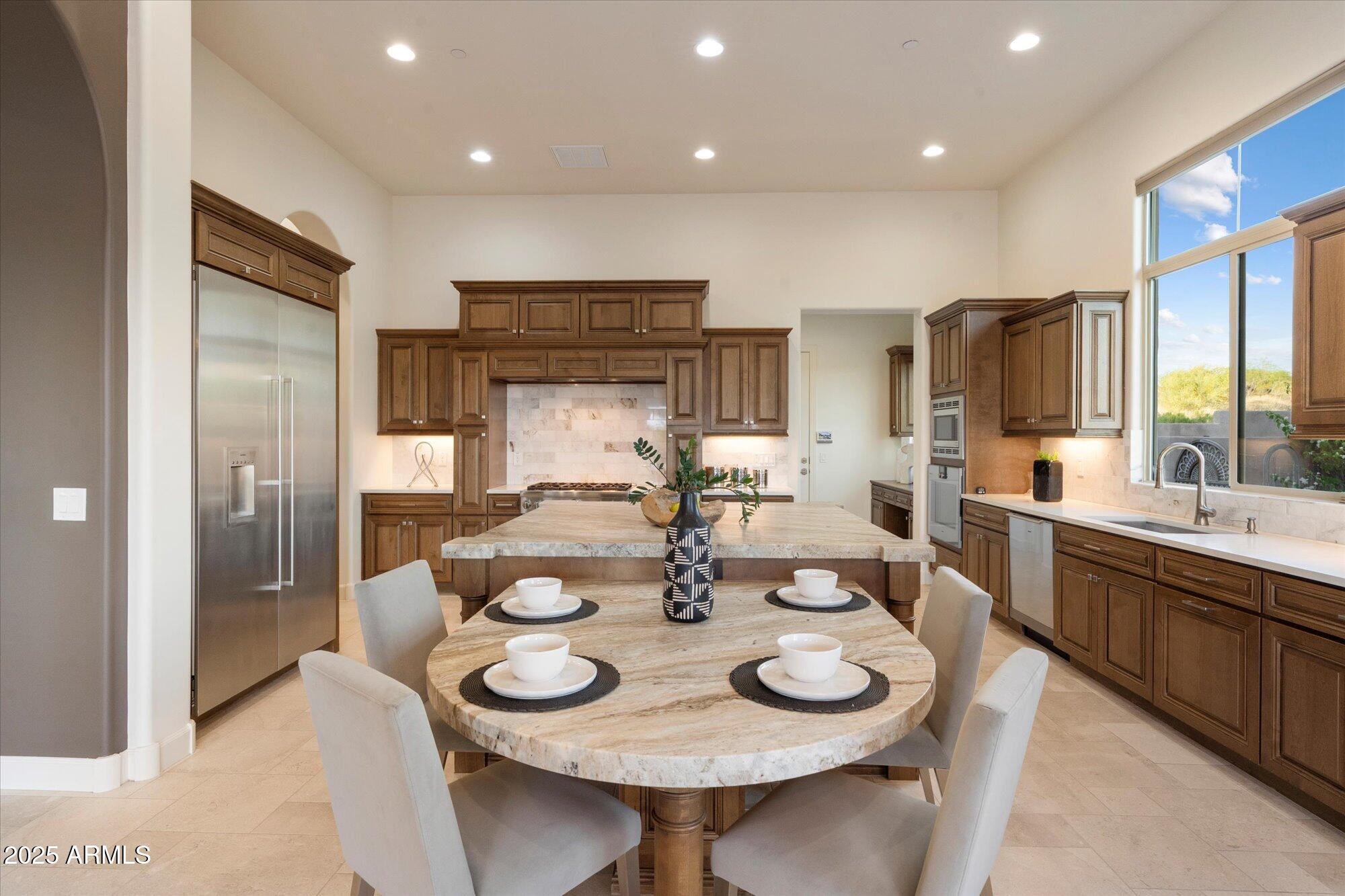 8599 E SAND FLOWER Drive