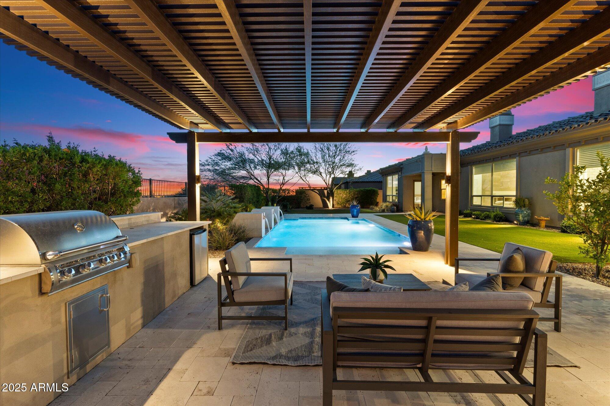 8599 E SAND FLOWER Drive