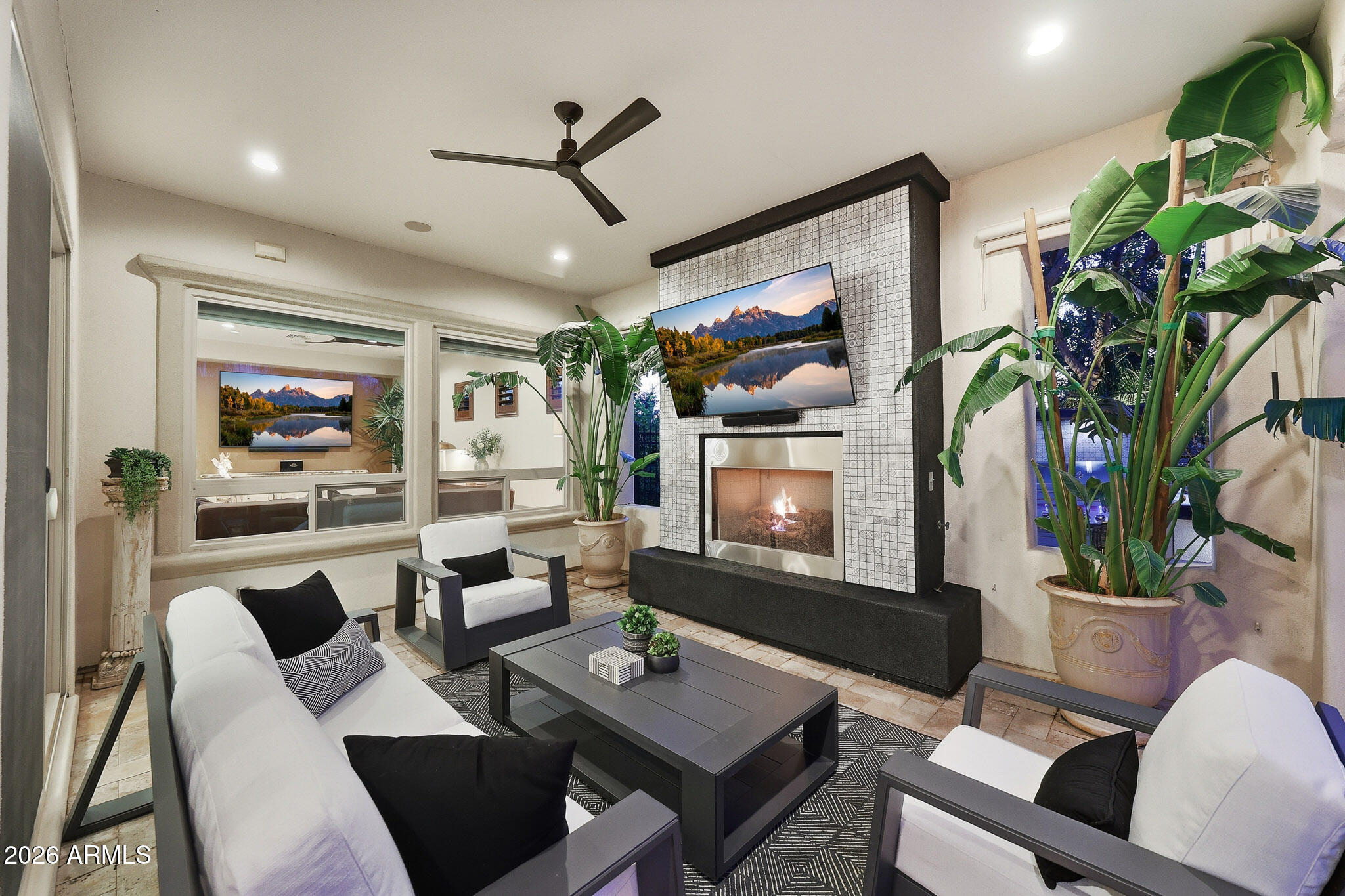 266 E LADDOOS Avenue