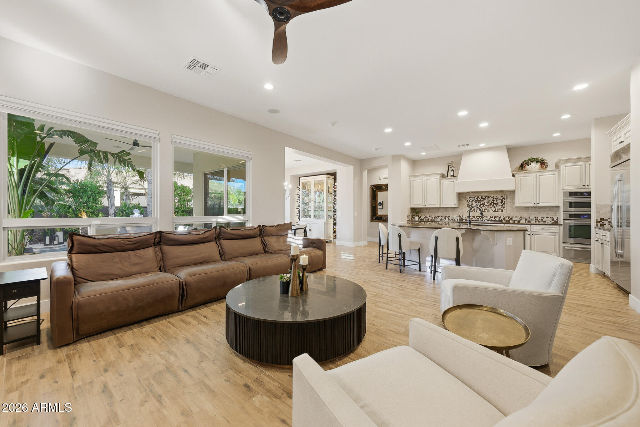 266 E LADDOOS Avenue