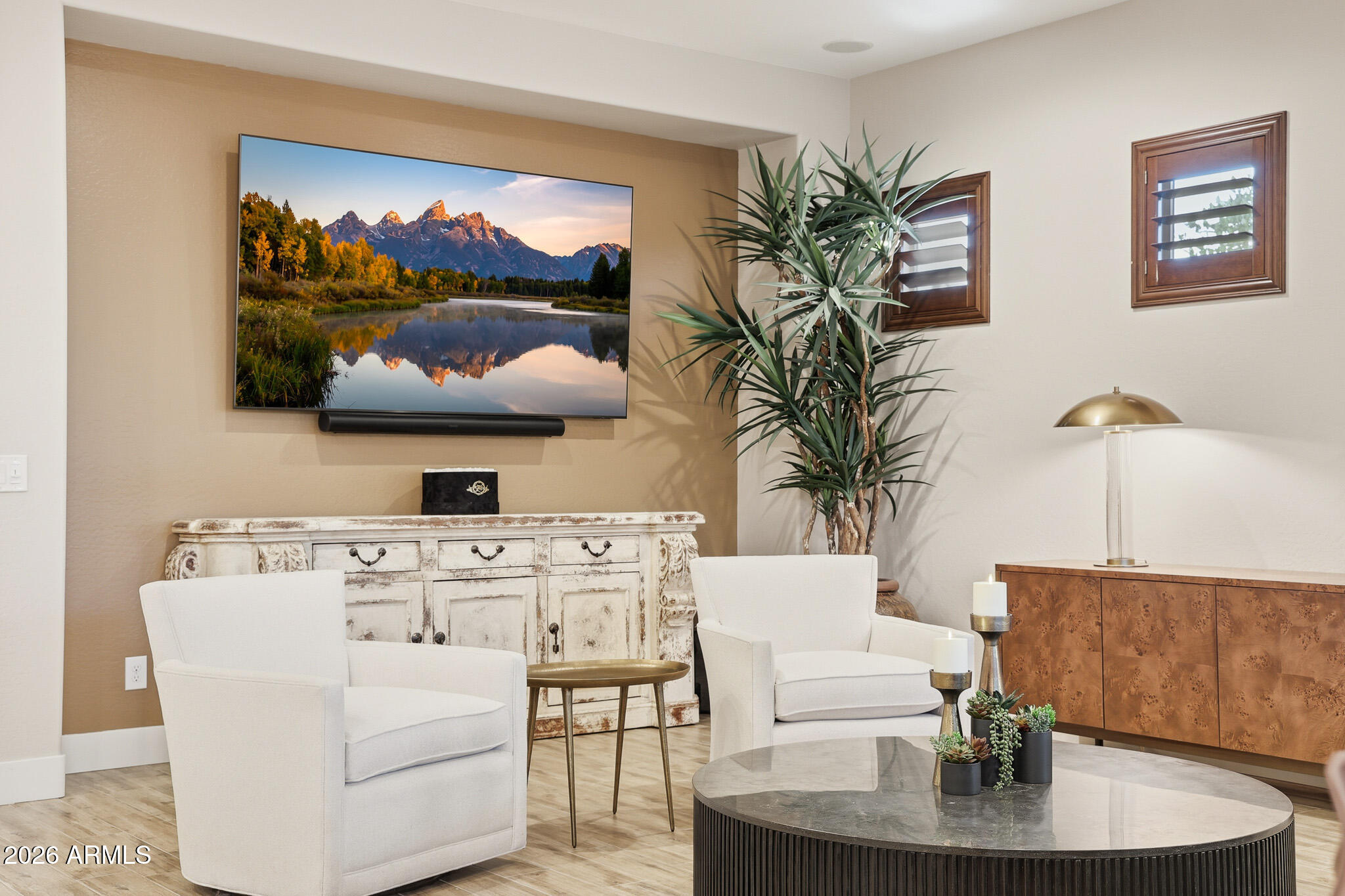 266 E LADDOOS Avenue