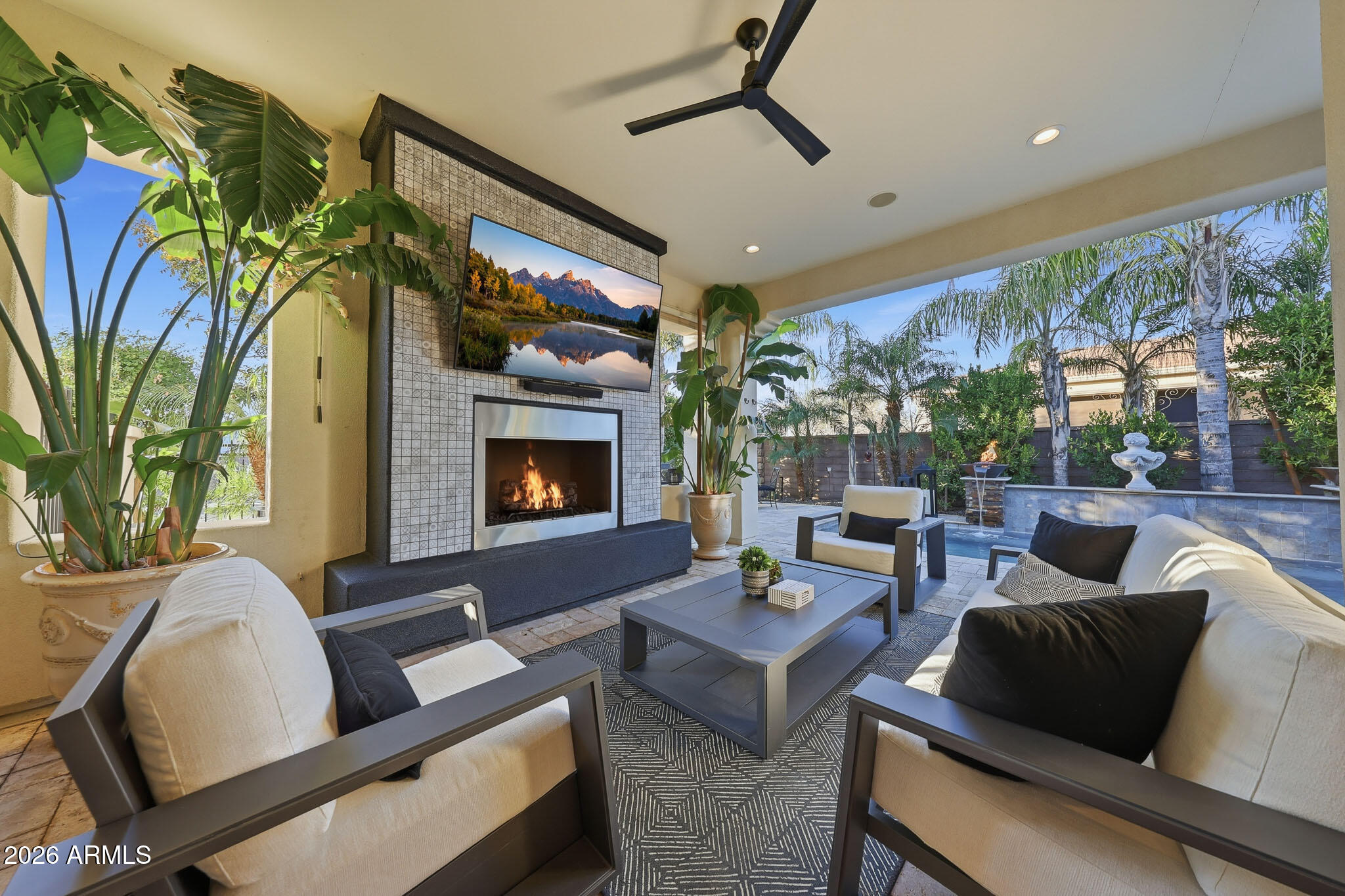 266 E LADDOOS Avenue