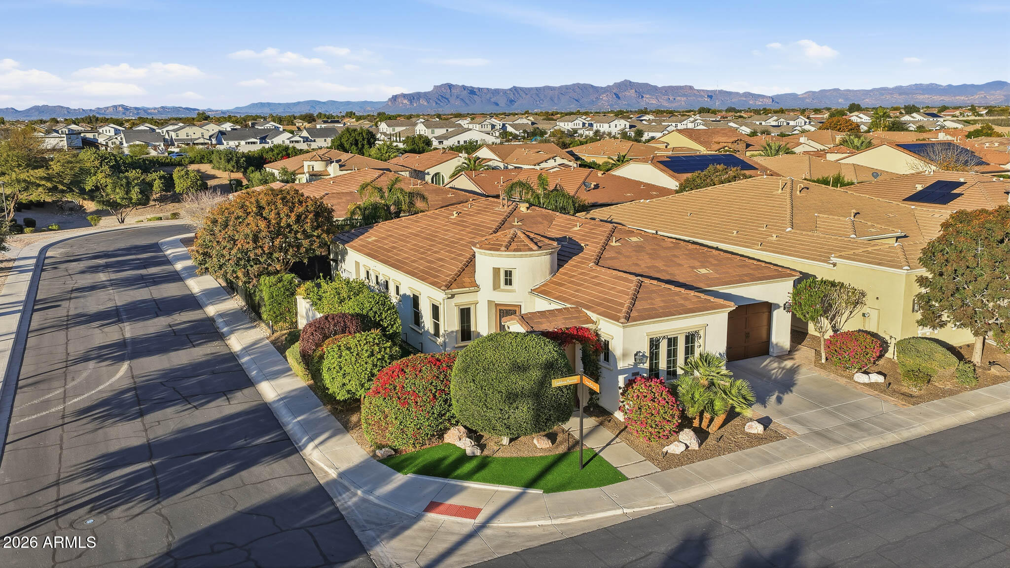 266 E LADDOOS Avenue