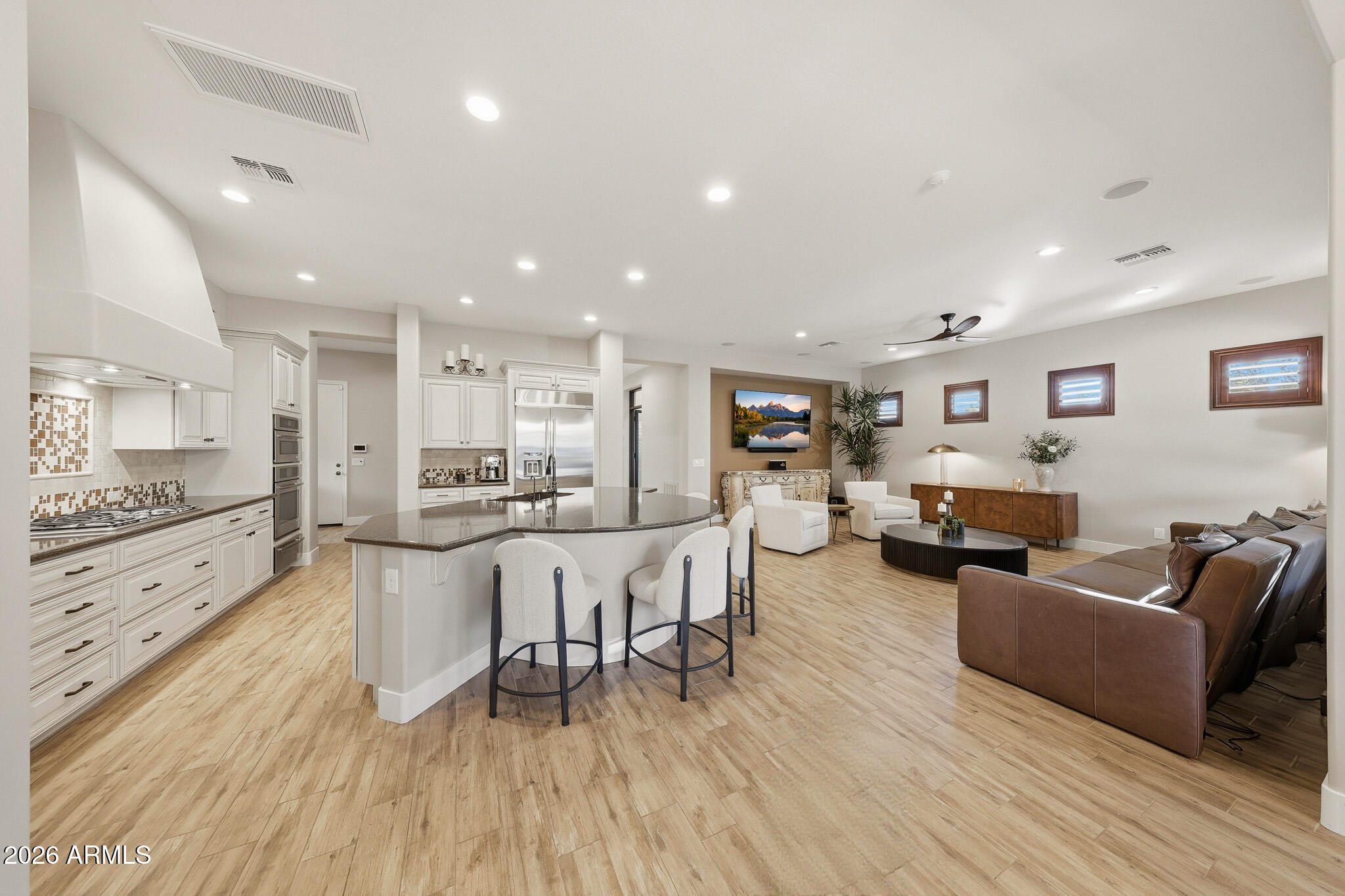 266 E LADDOOS Avenue