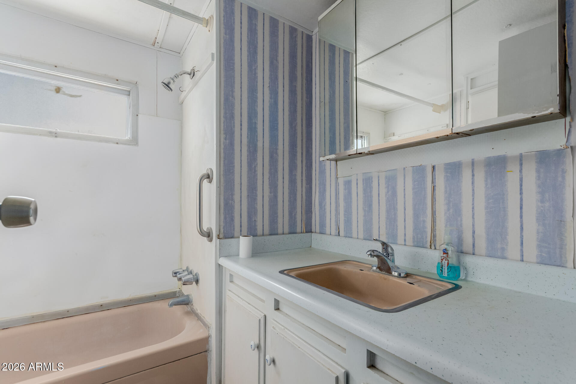 2434 E Main Street 123