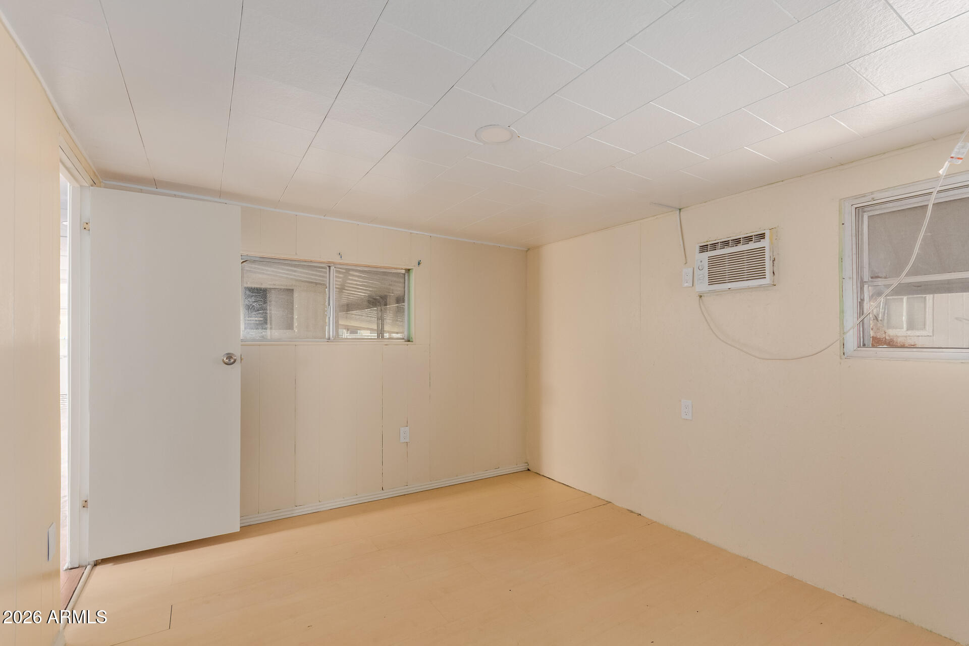 2434 E Main Street 123