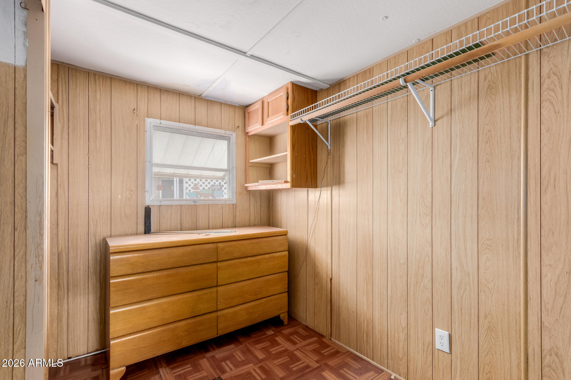 2434 E Main Street 123