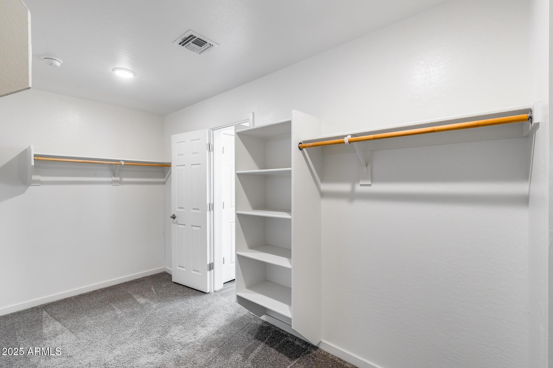 17635 W Red Fox Road