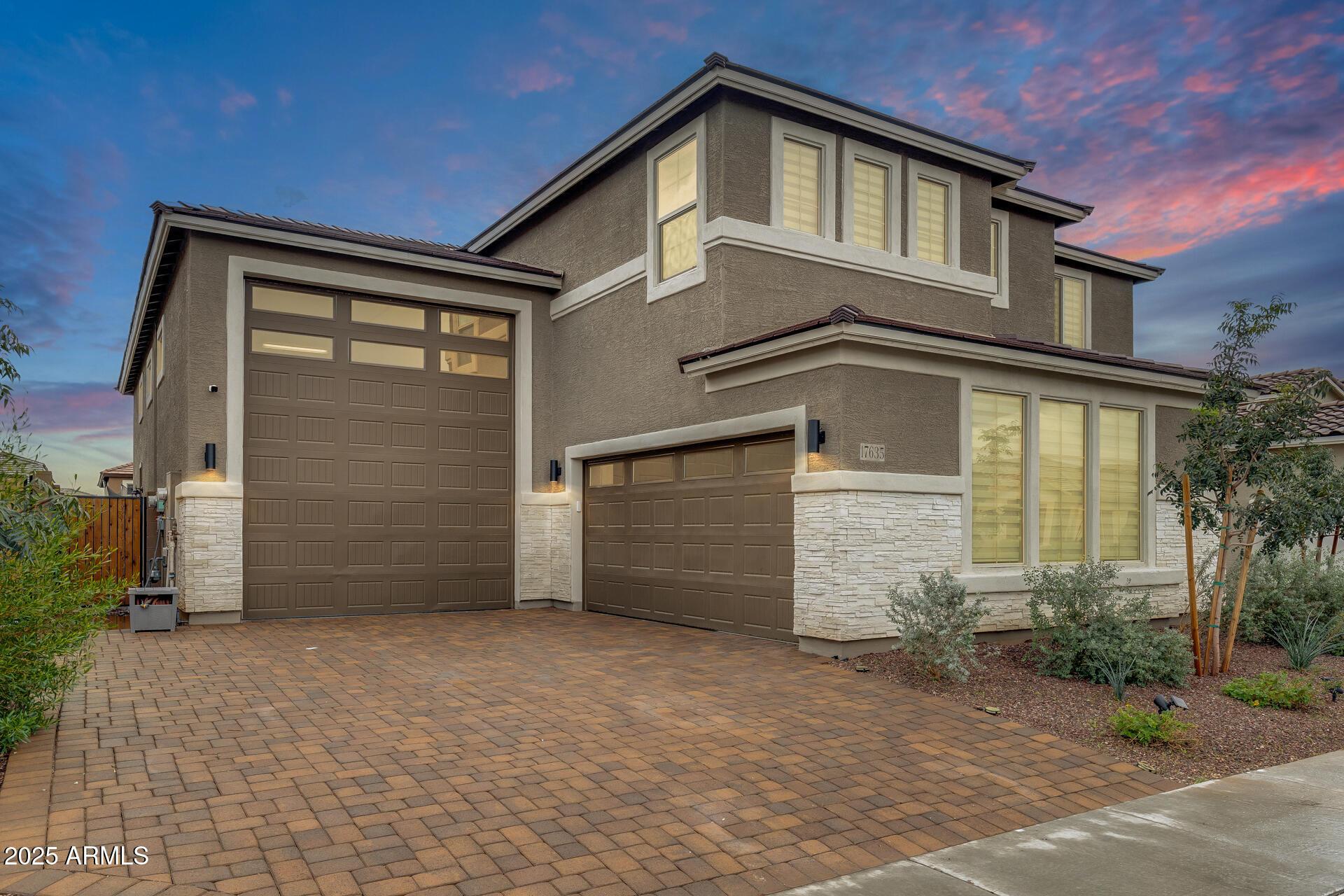 17635 W Red Fox Road