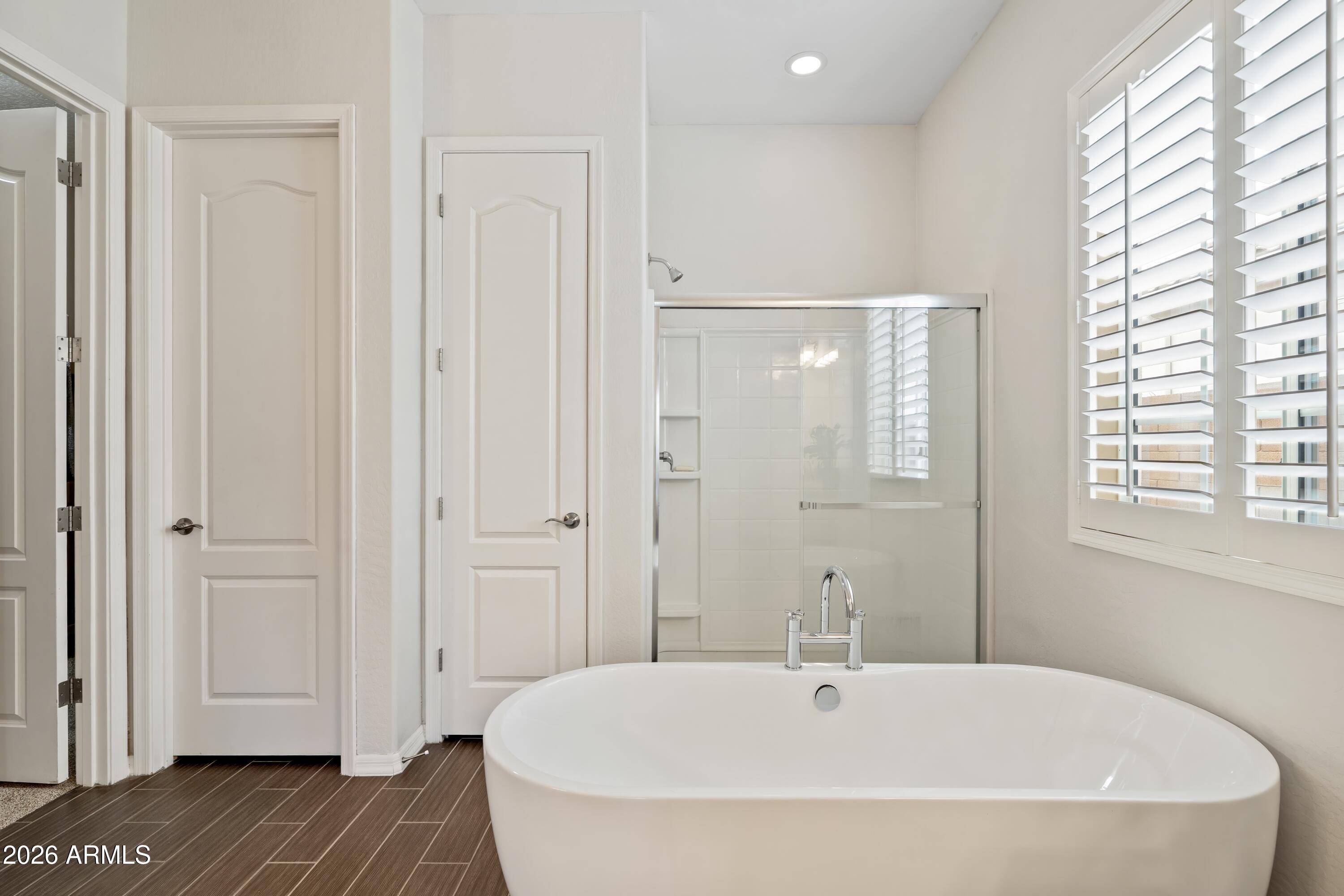 2120 E Geronimo Street