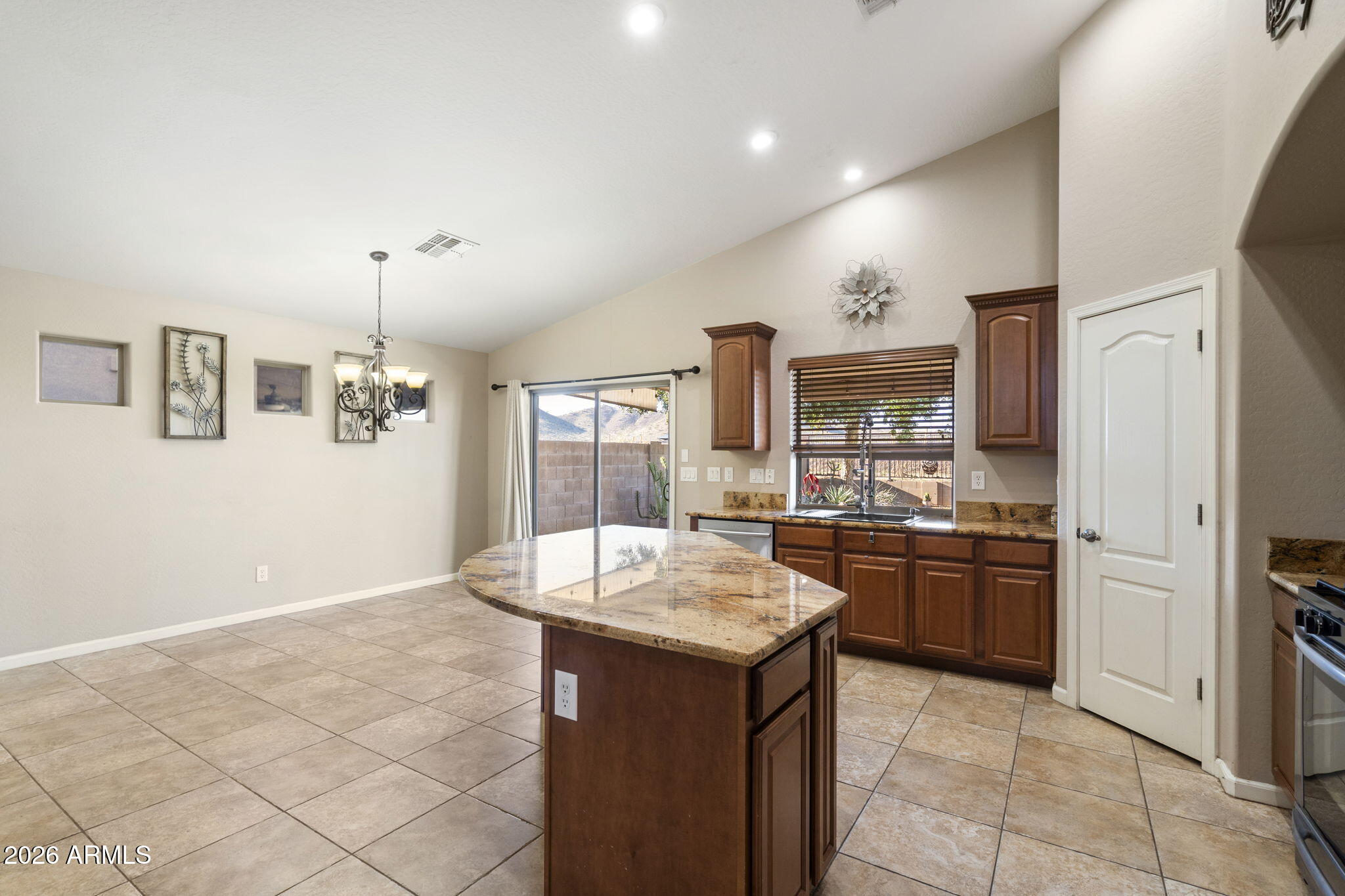 2934 E QUIET HOLLOW Lane