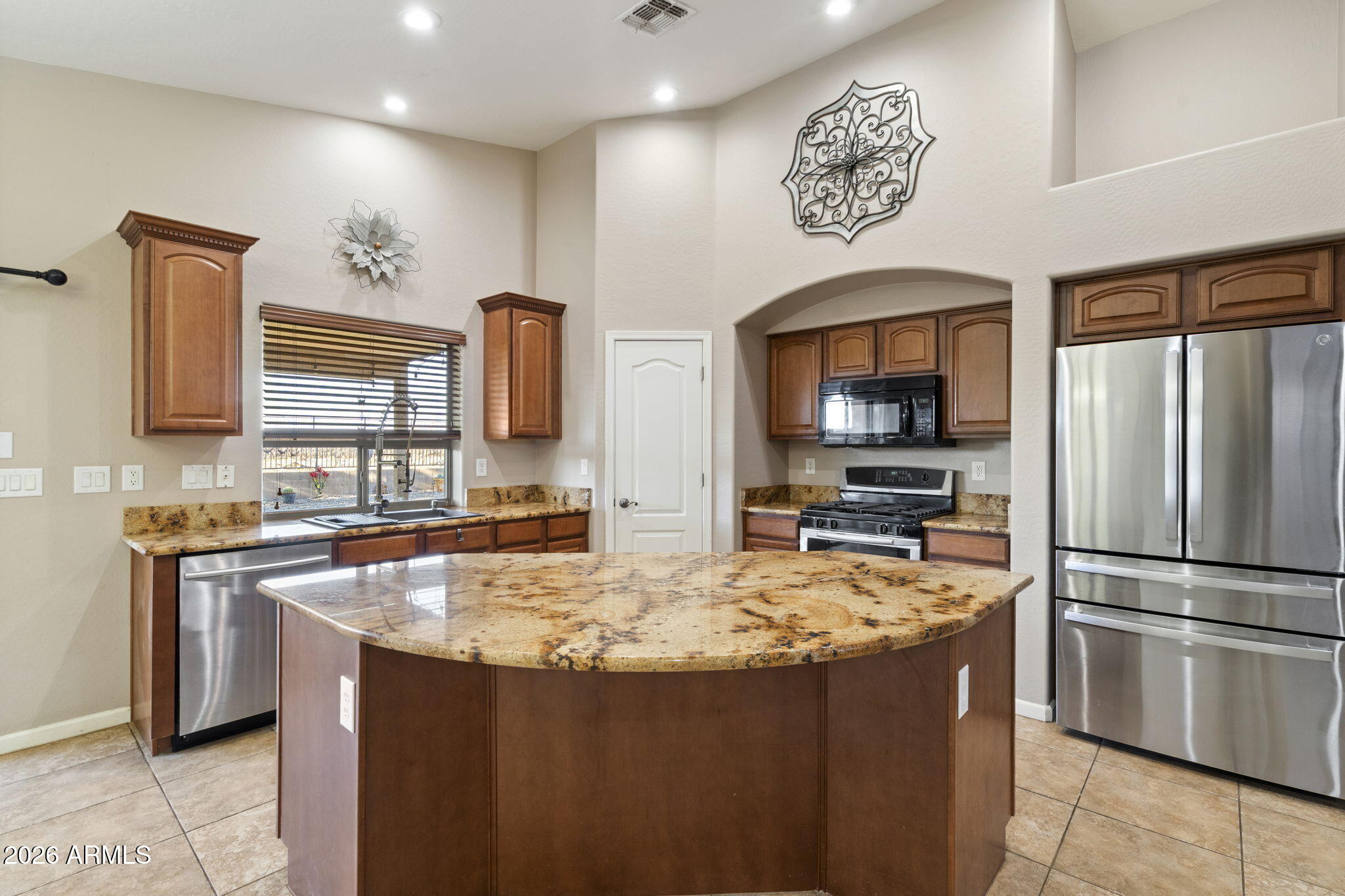 2934 E QUIET HOLLOW Lane