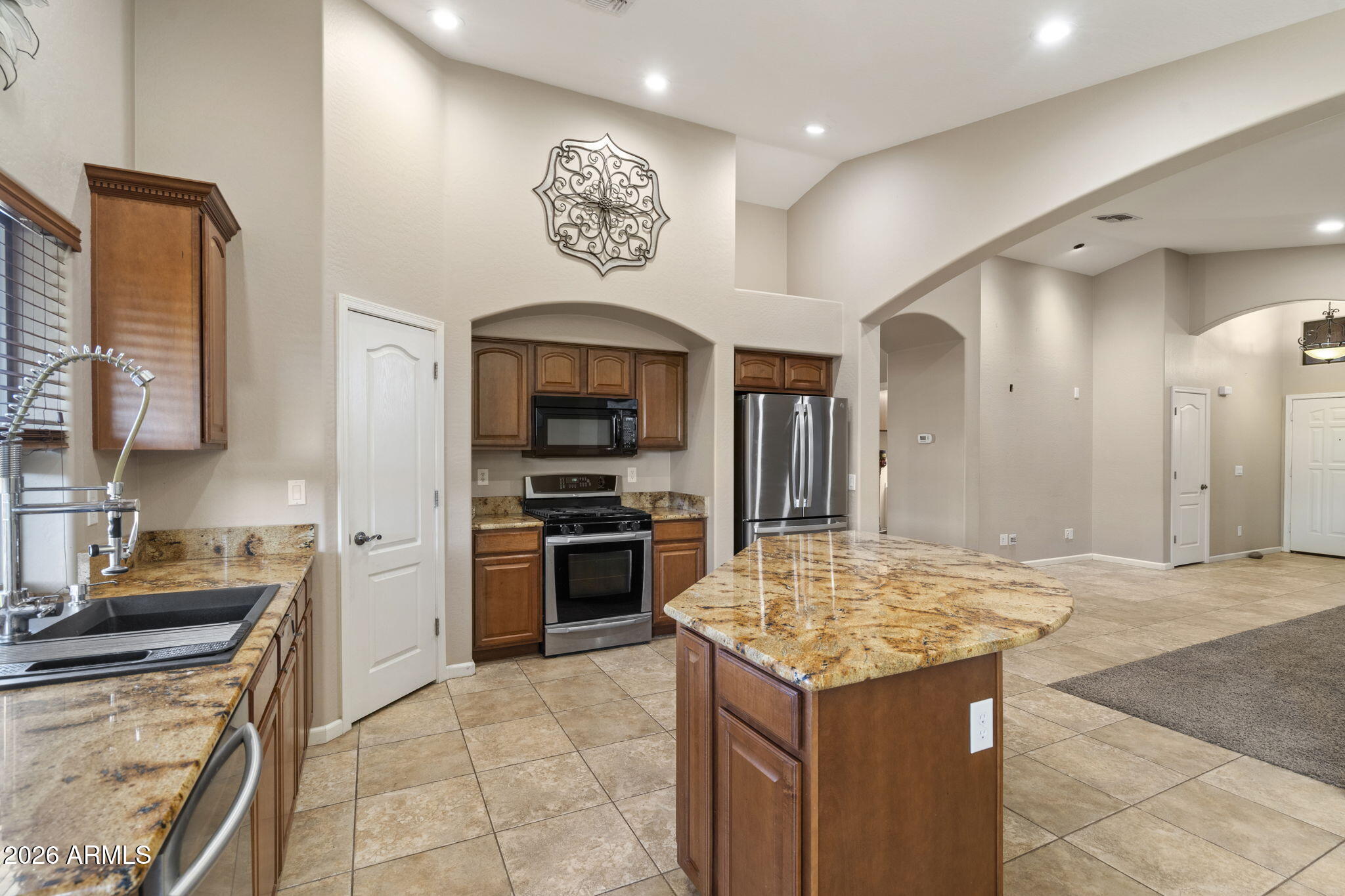 2934 E QUIET HOLLOW Lane