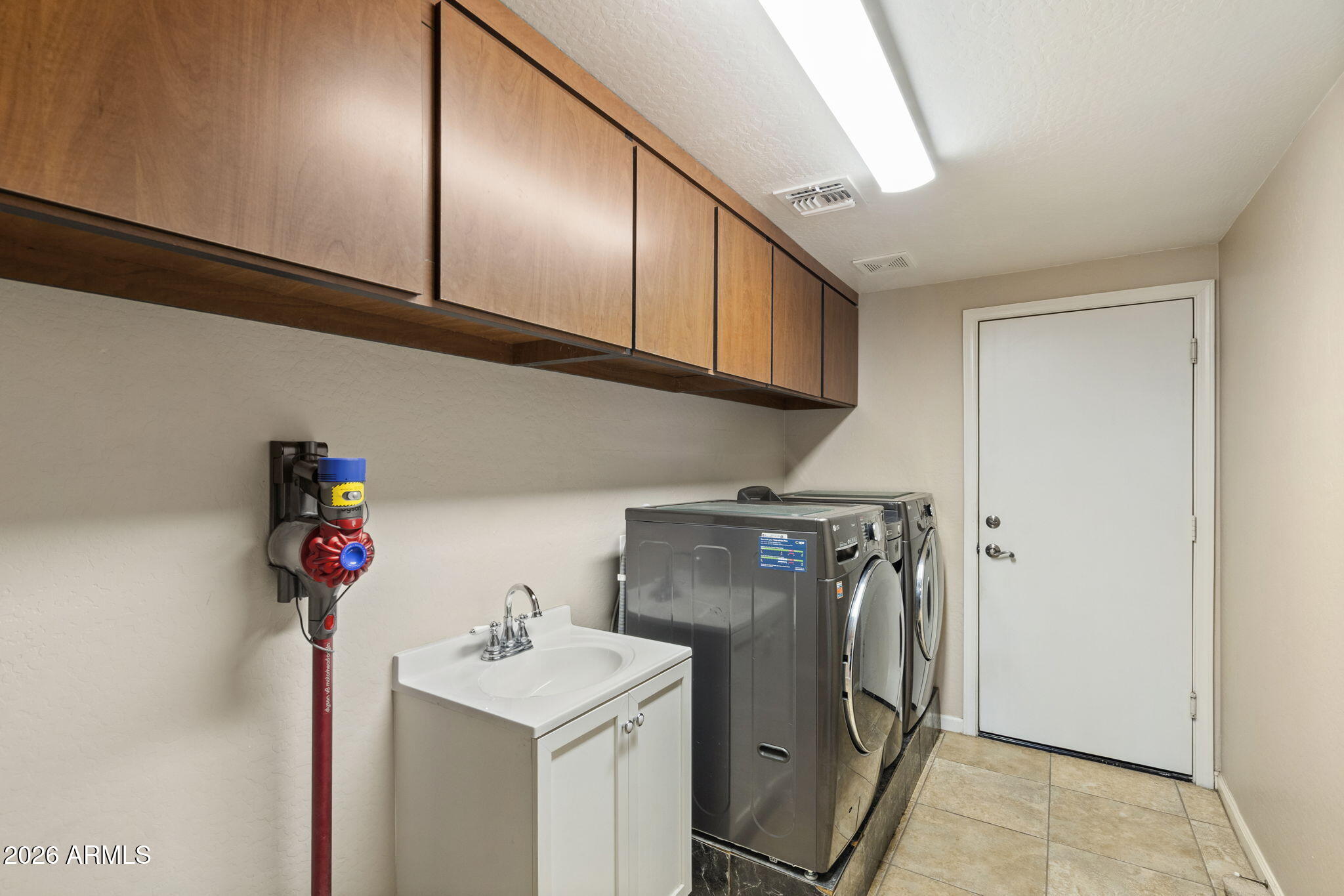 2934 E QUIET HOLLOW Lane