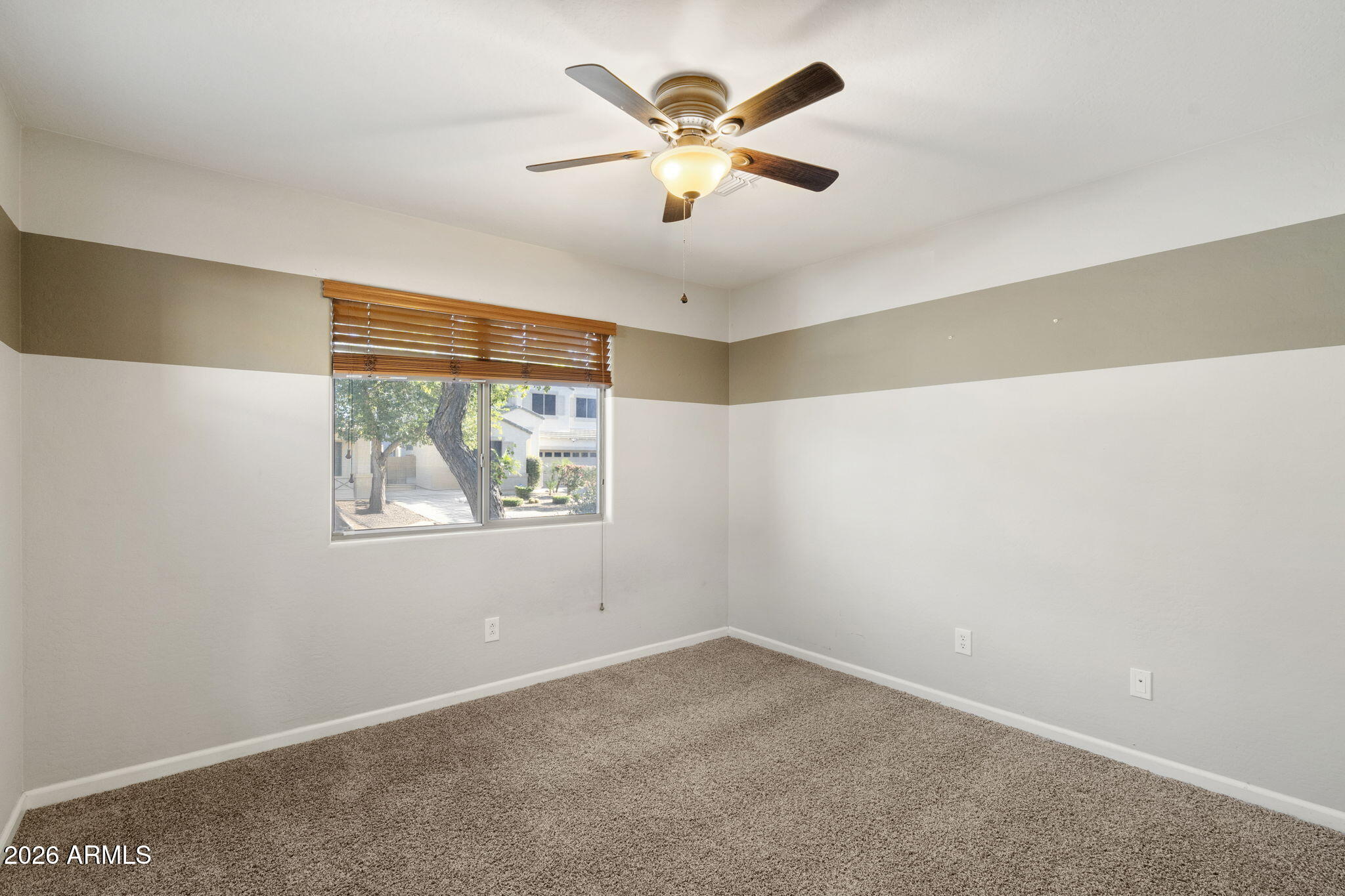 2934 E QUIET HOLLOW Lane