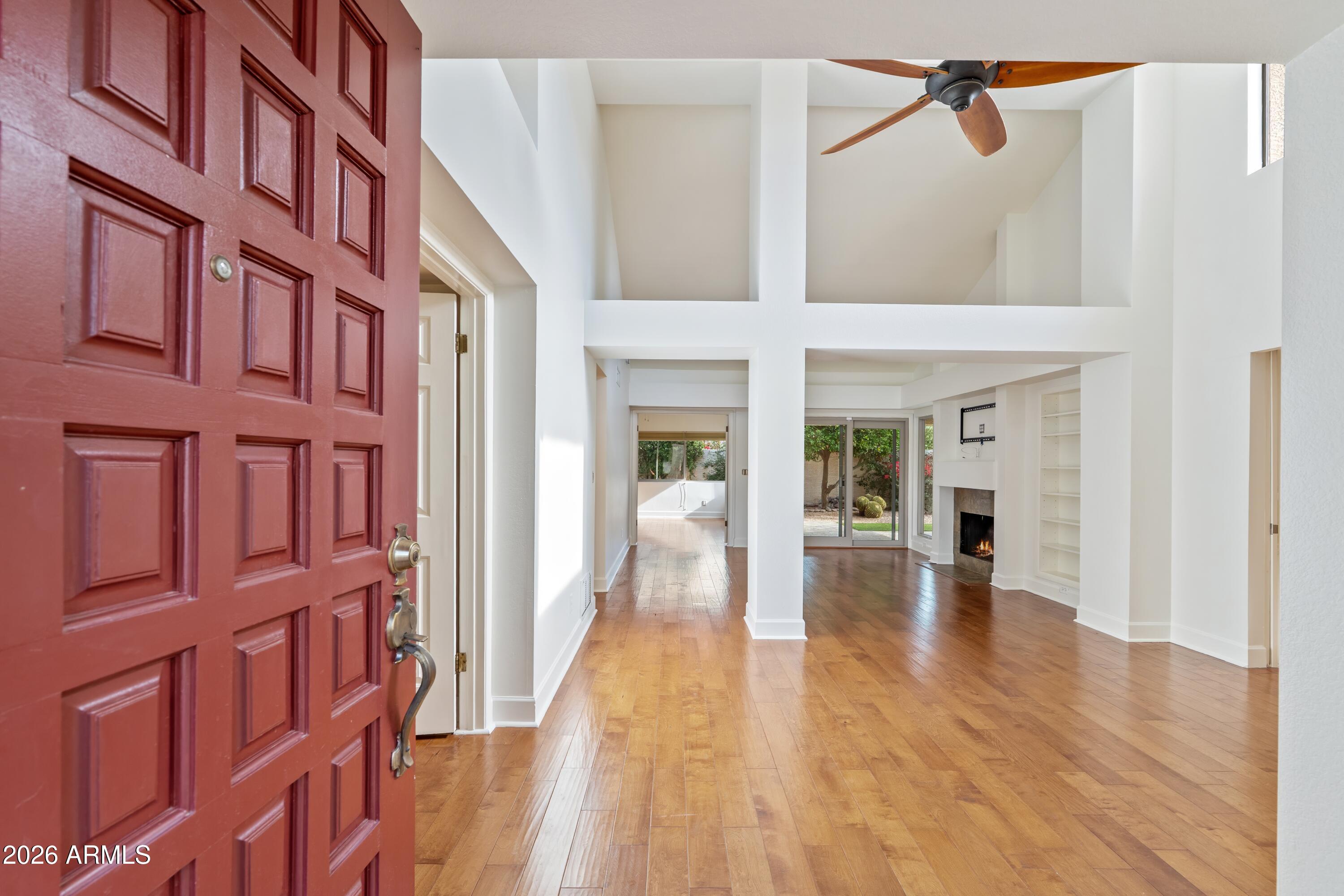 10077 E CALLE DE CIELO Circle