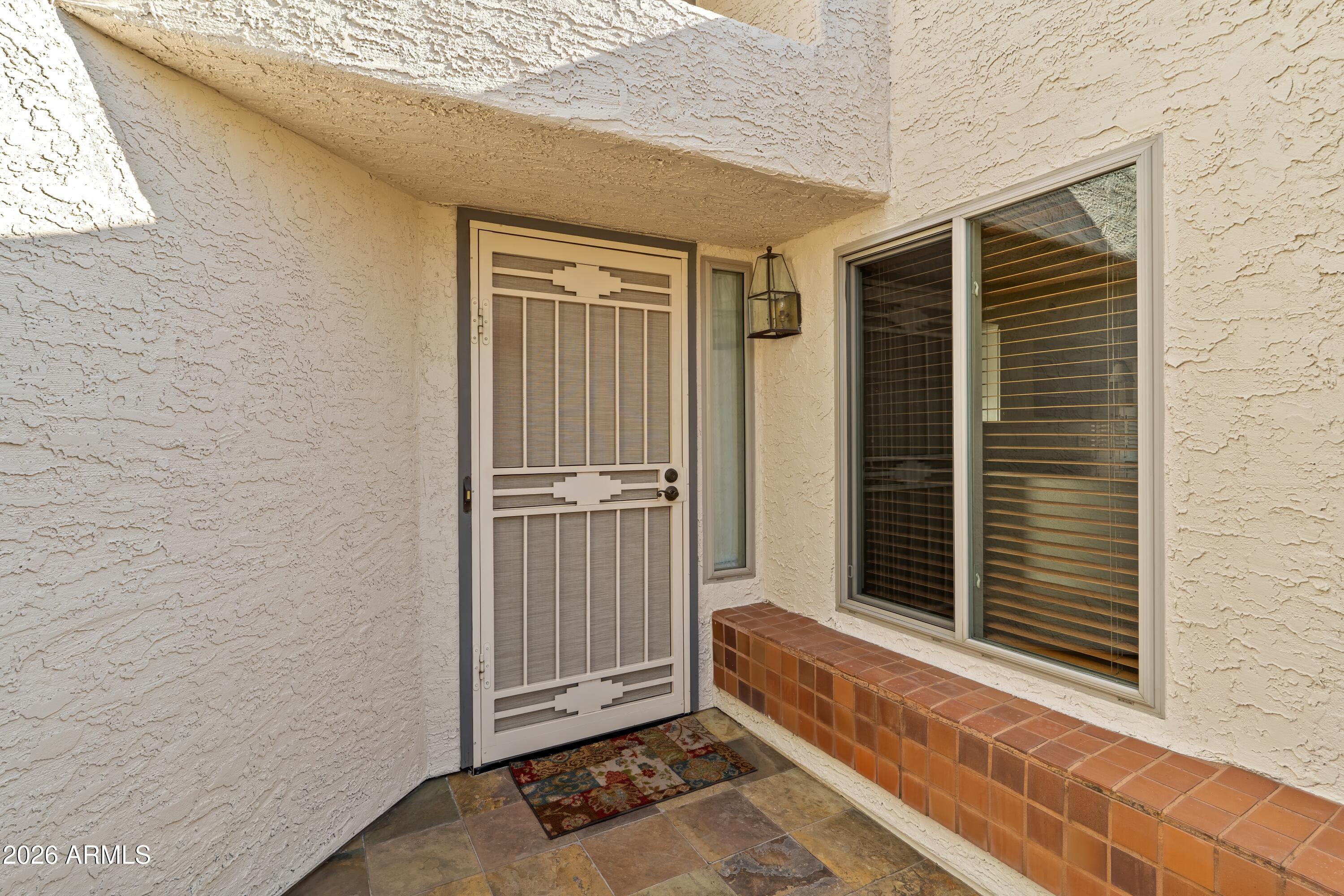 10077 E CALLE DE CIELO Circle