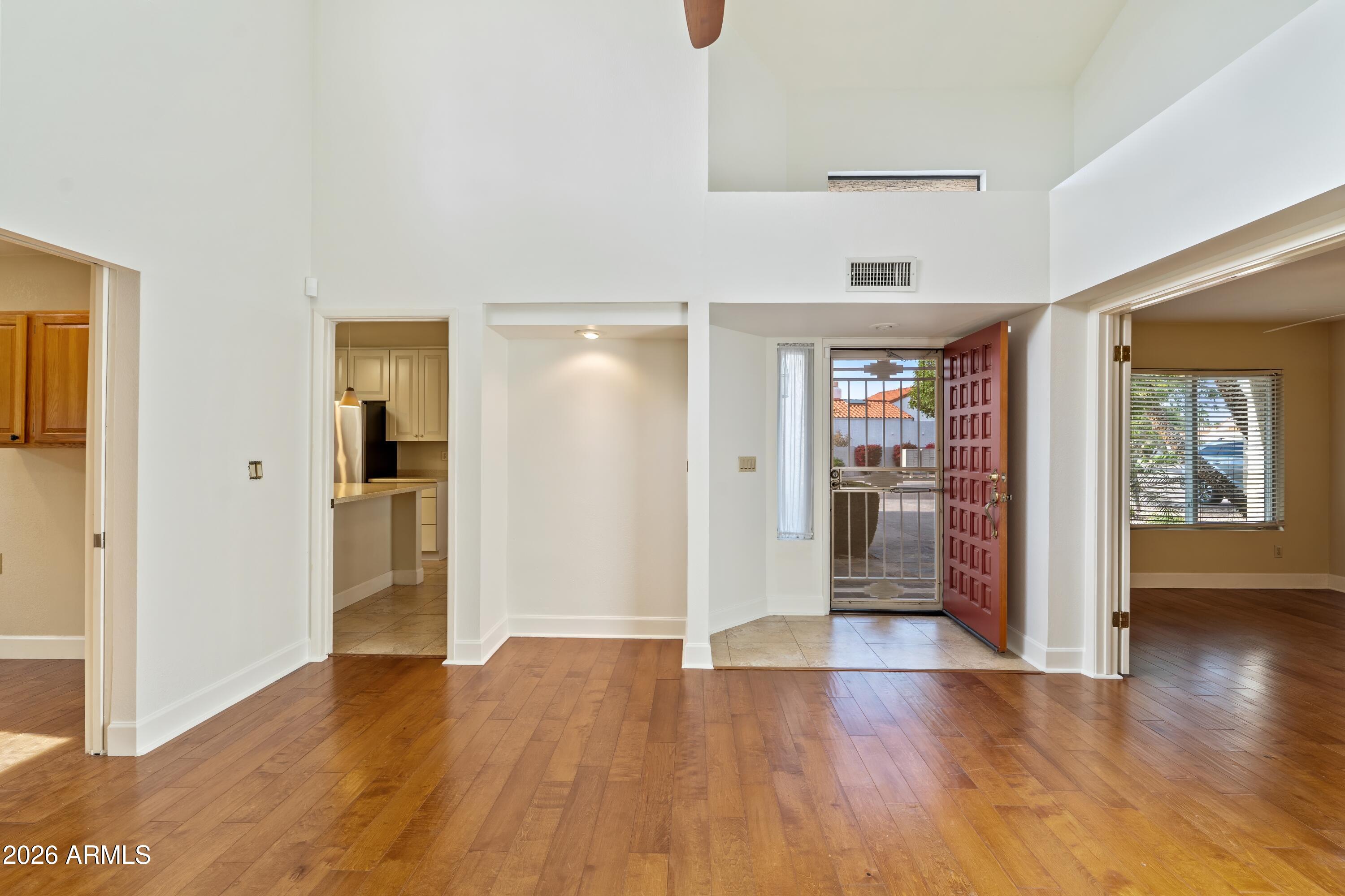 10077 E CALLE DE CIELO Circle