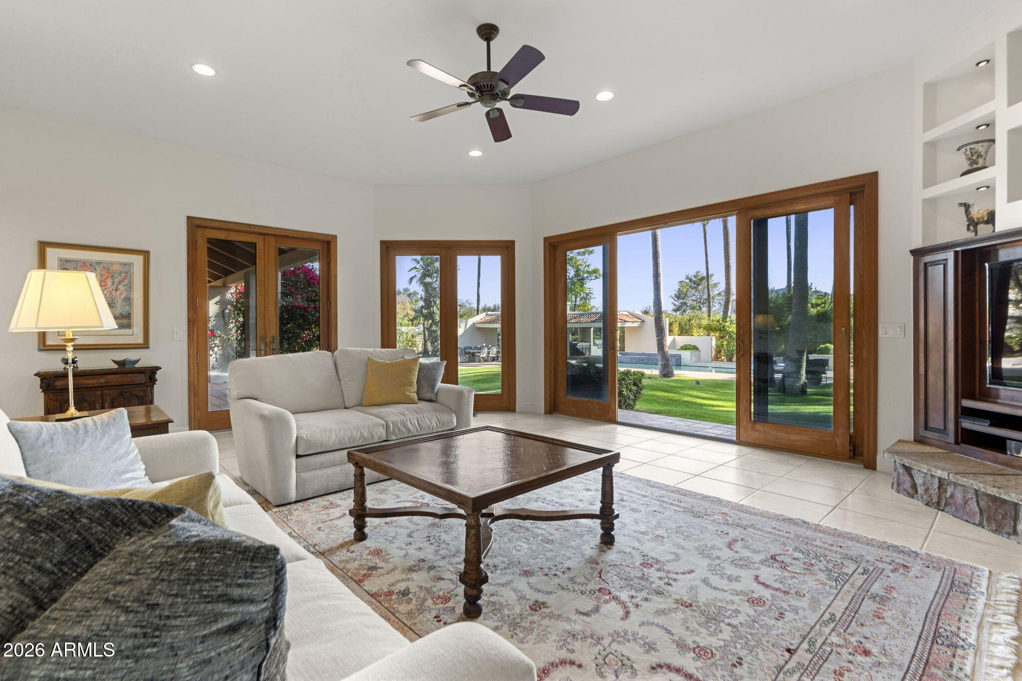 5225 E TURQUOISE Avenue