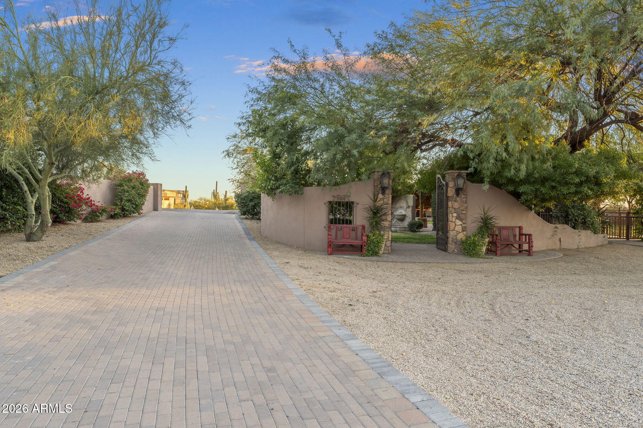 8449 E DIXILETA Drive