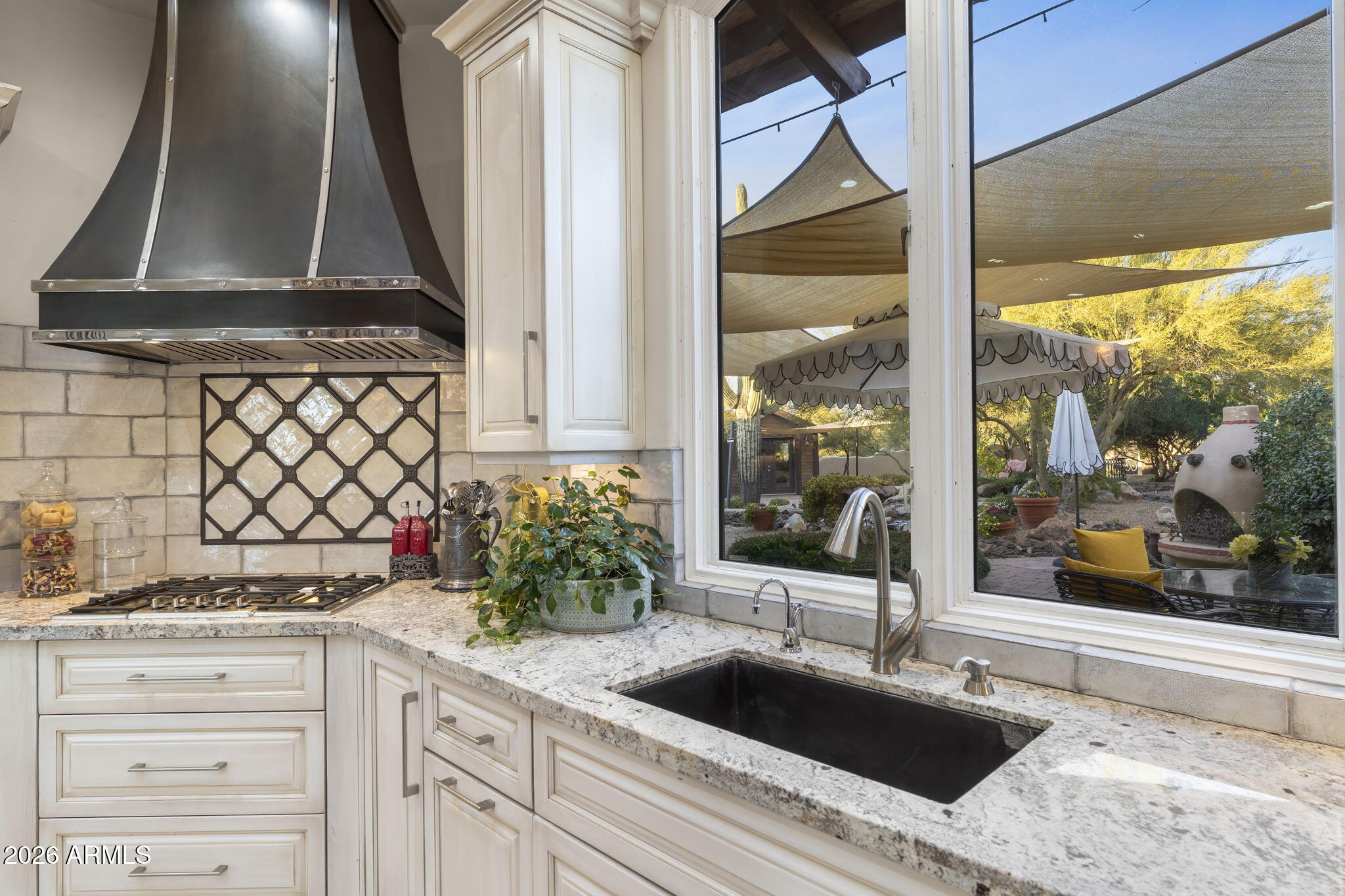 8449 E DIXILETA Drive