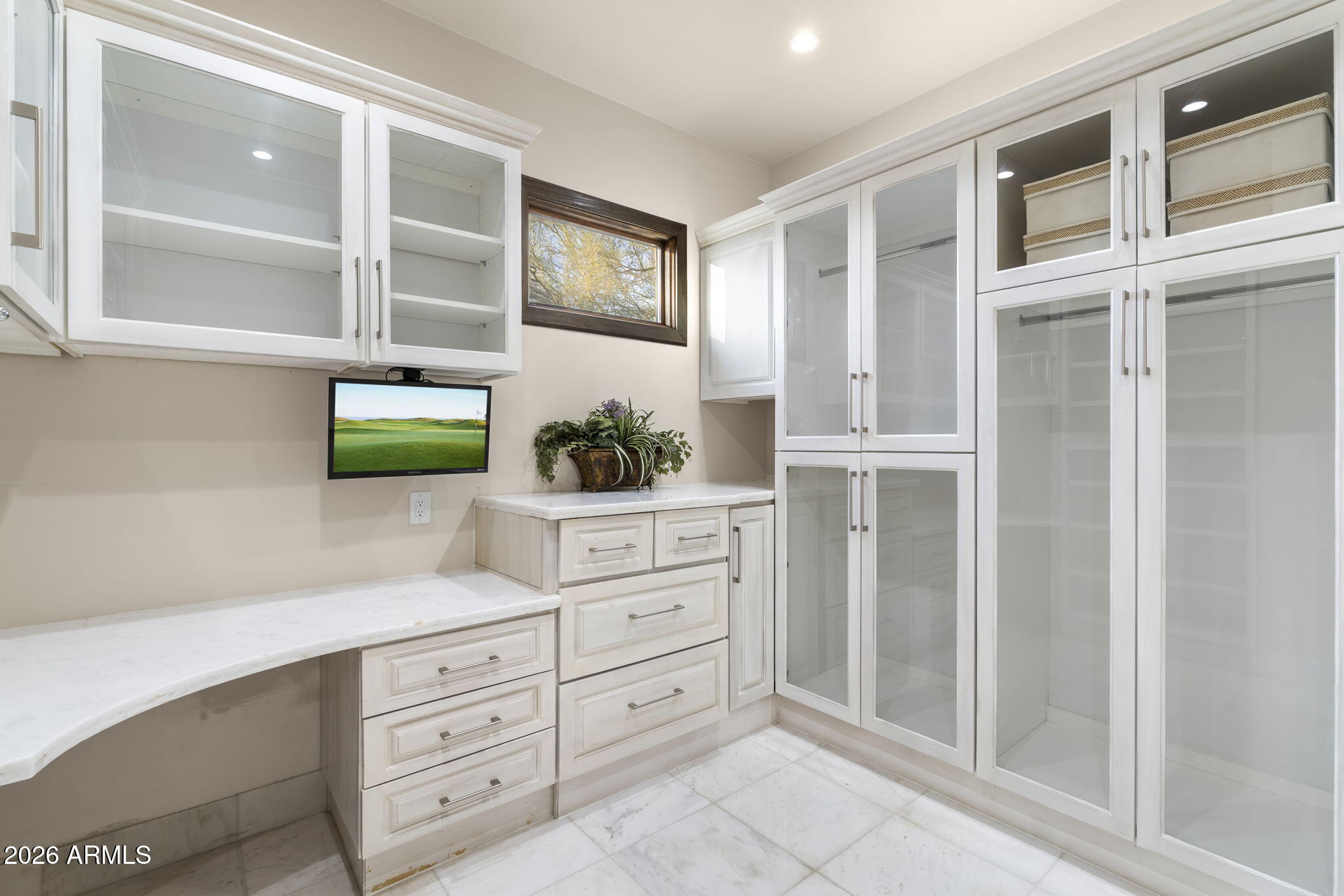 8449 E DIXILETA Drive