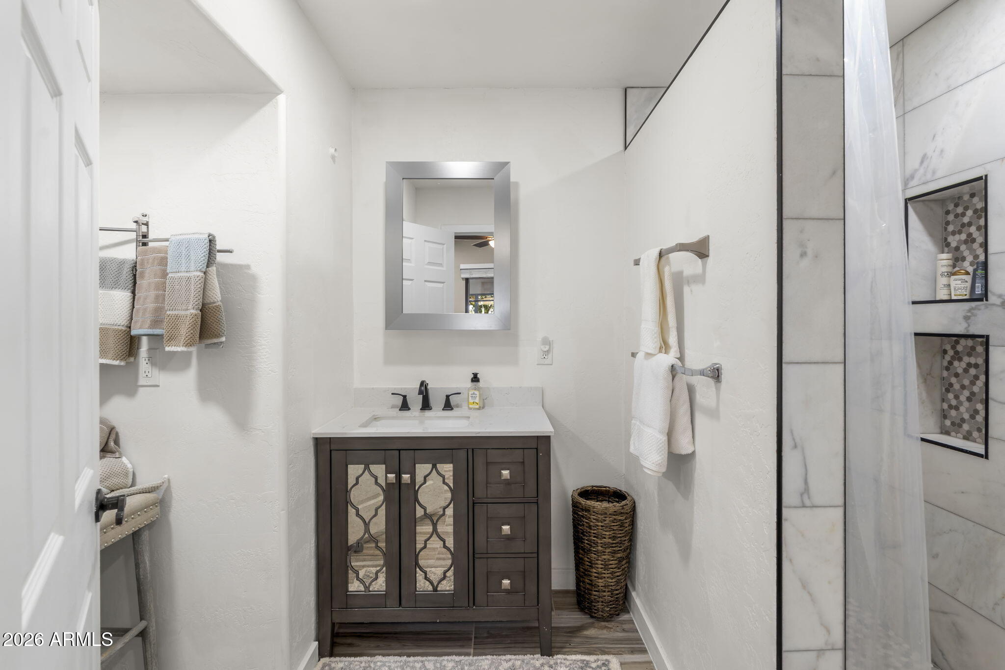 8449 E DIXILETA Drive