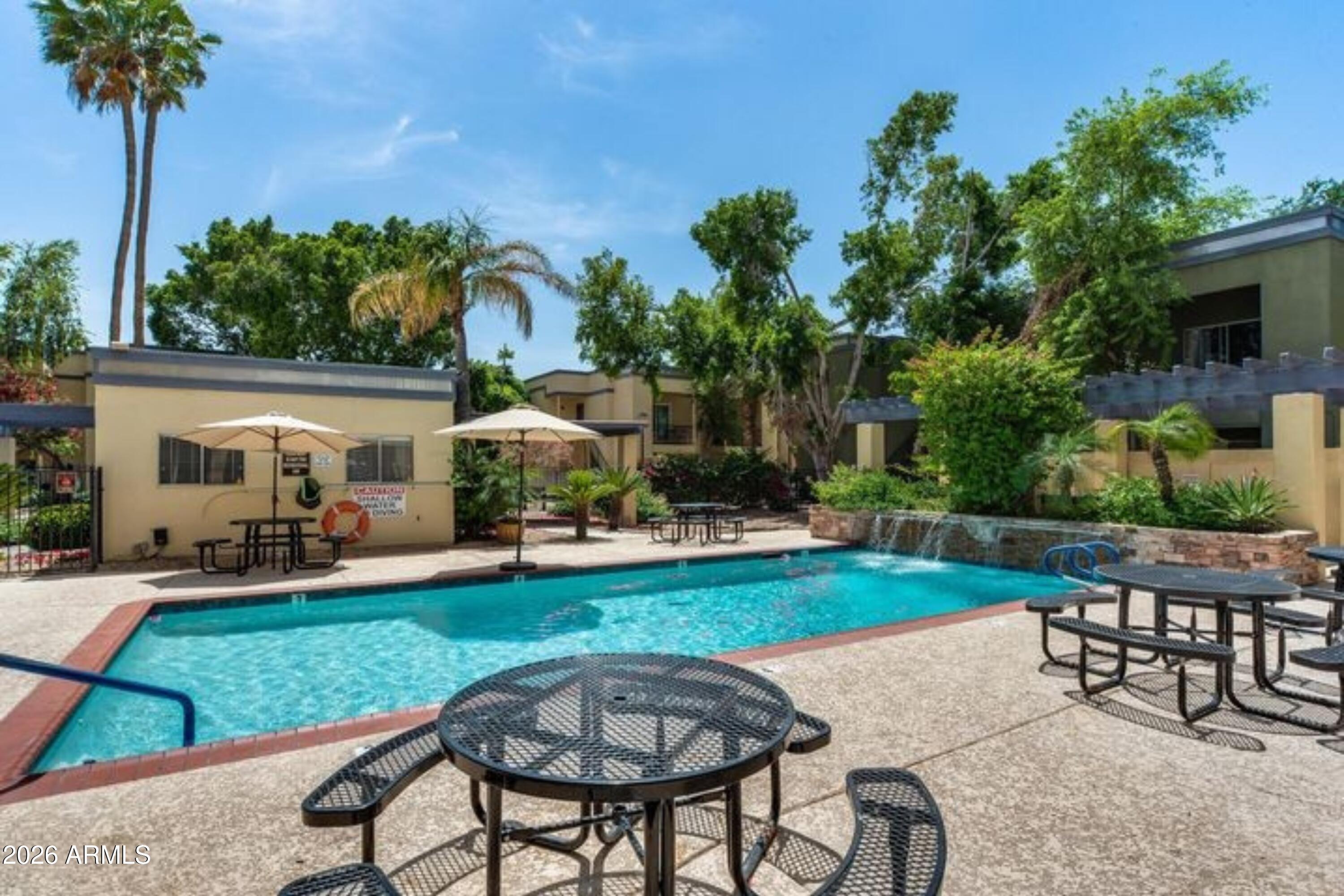 740 W ELM Street 254