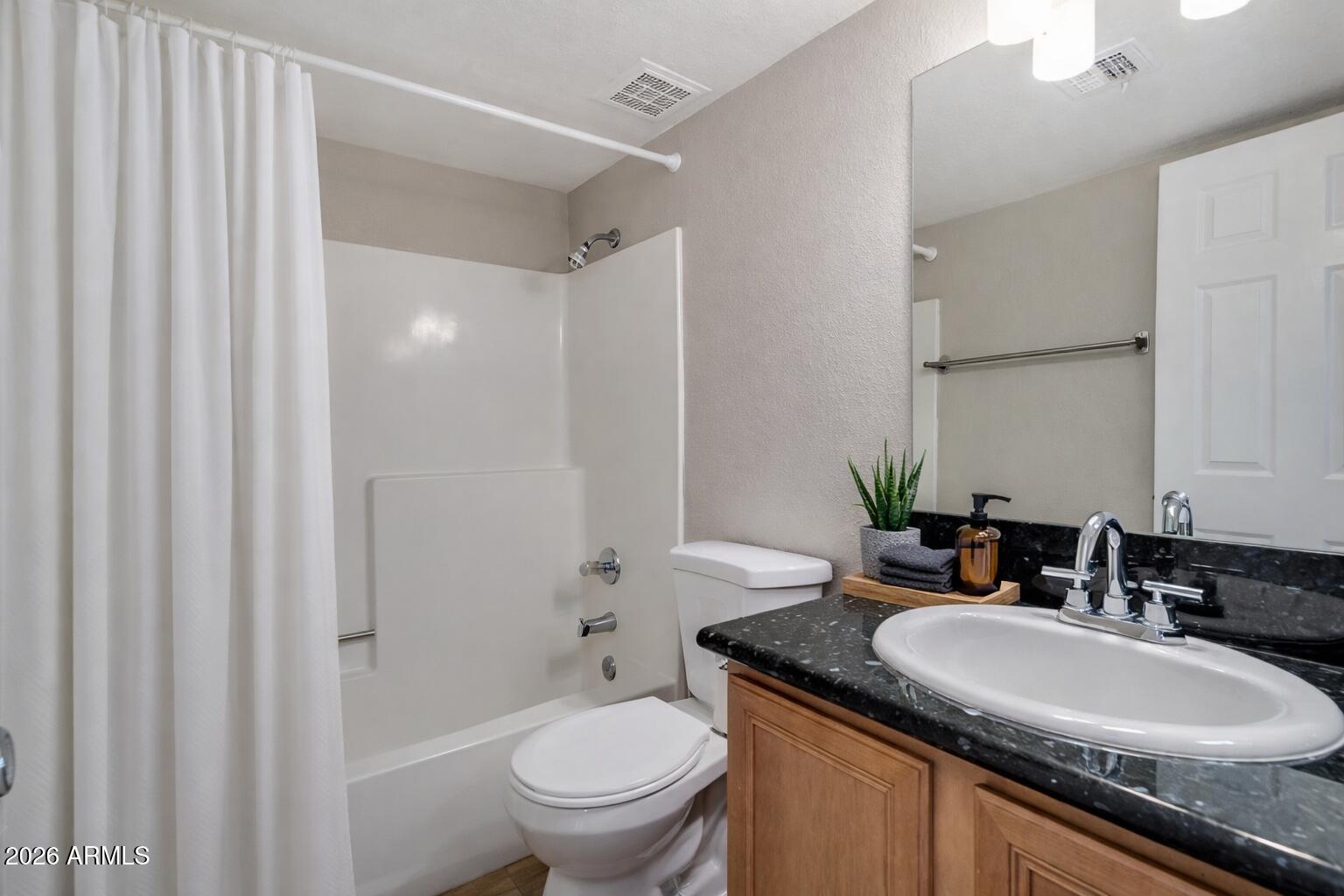 740 W ELM Street 254