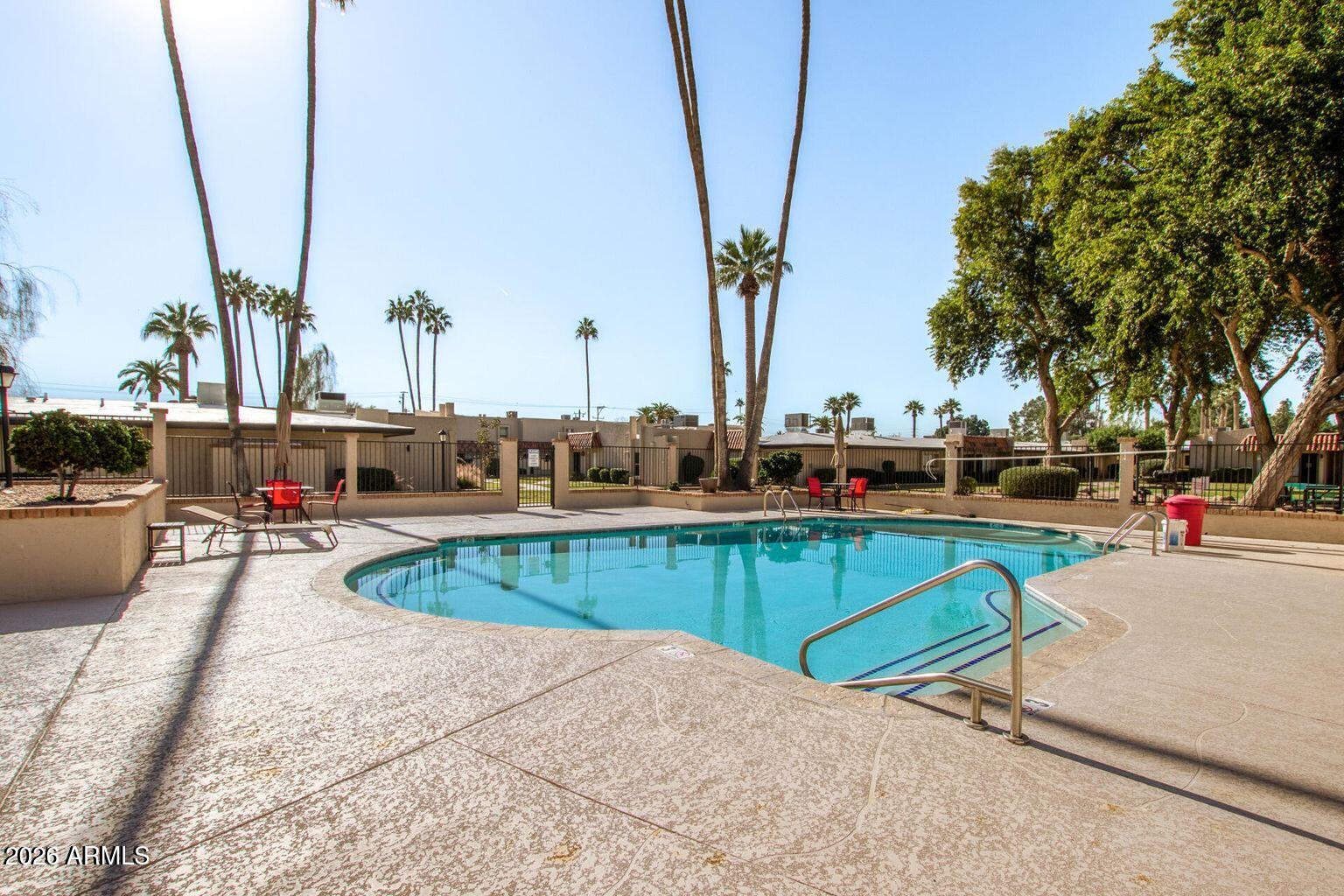 1320 E BETHANY HOME Road 86