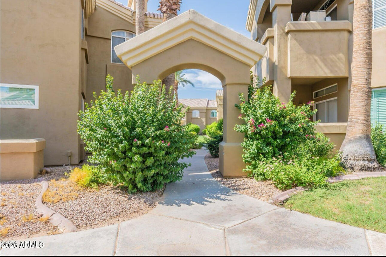 5335 E Shea Boulevard 1042