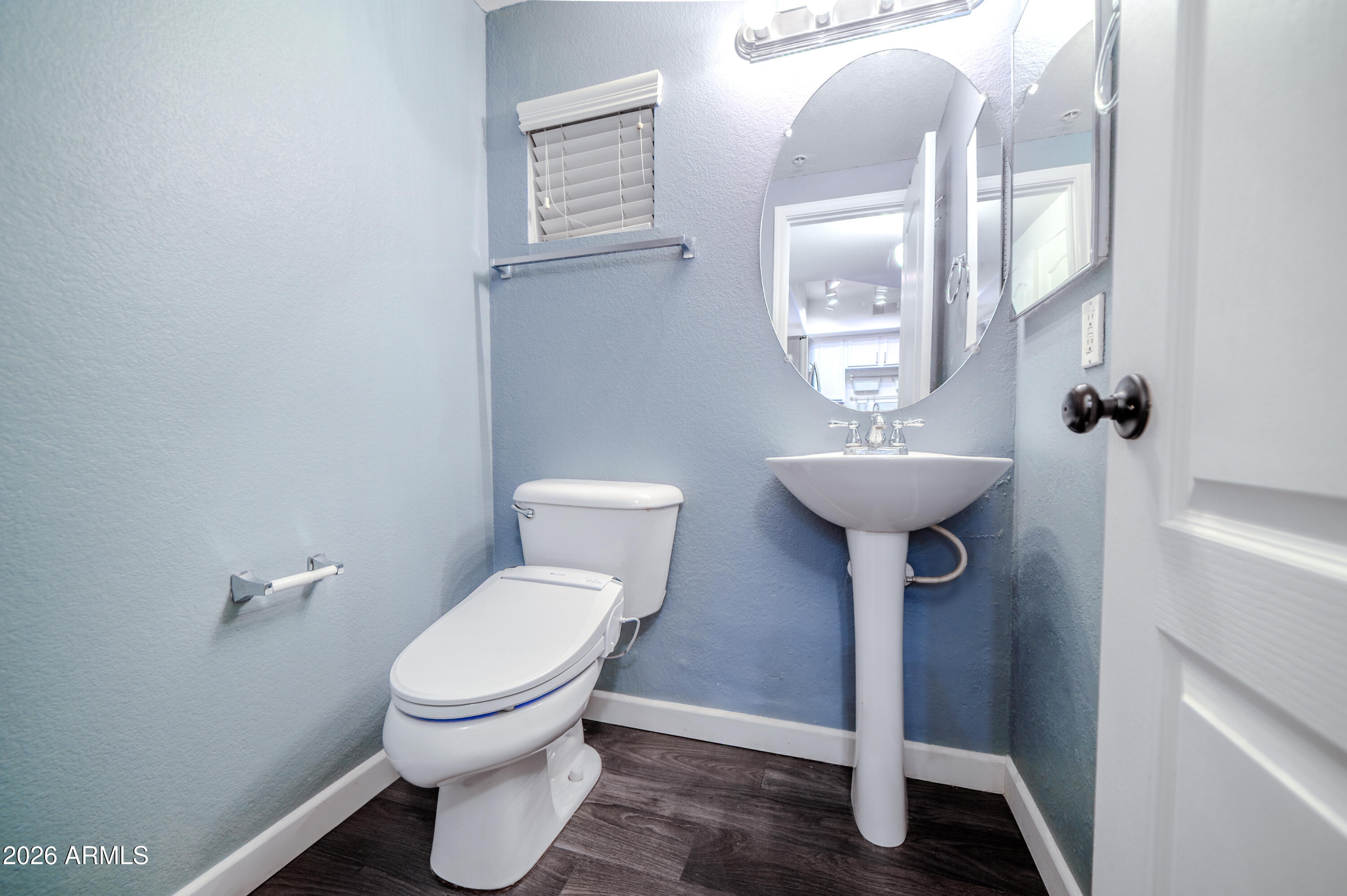 2402 E 5TH Street NW 1524