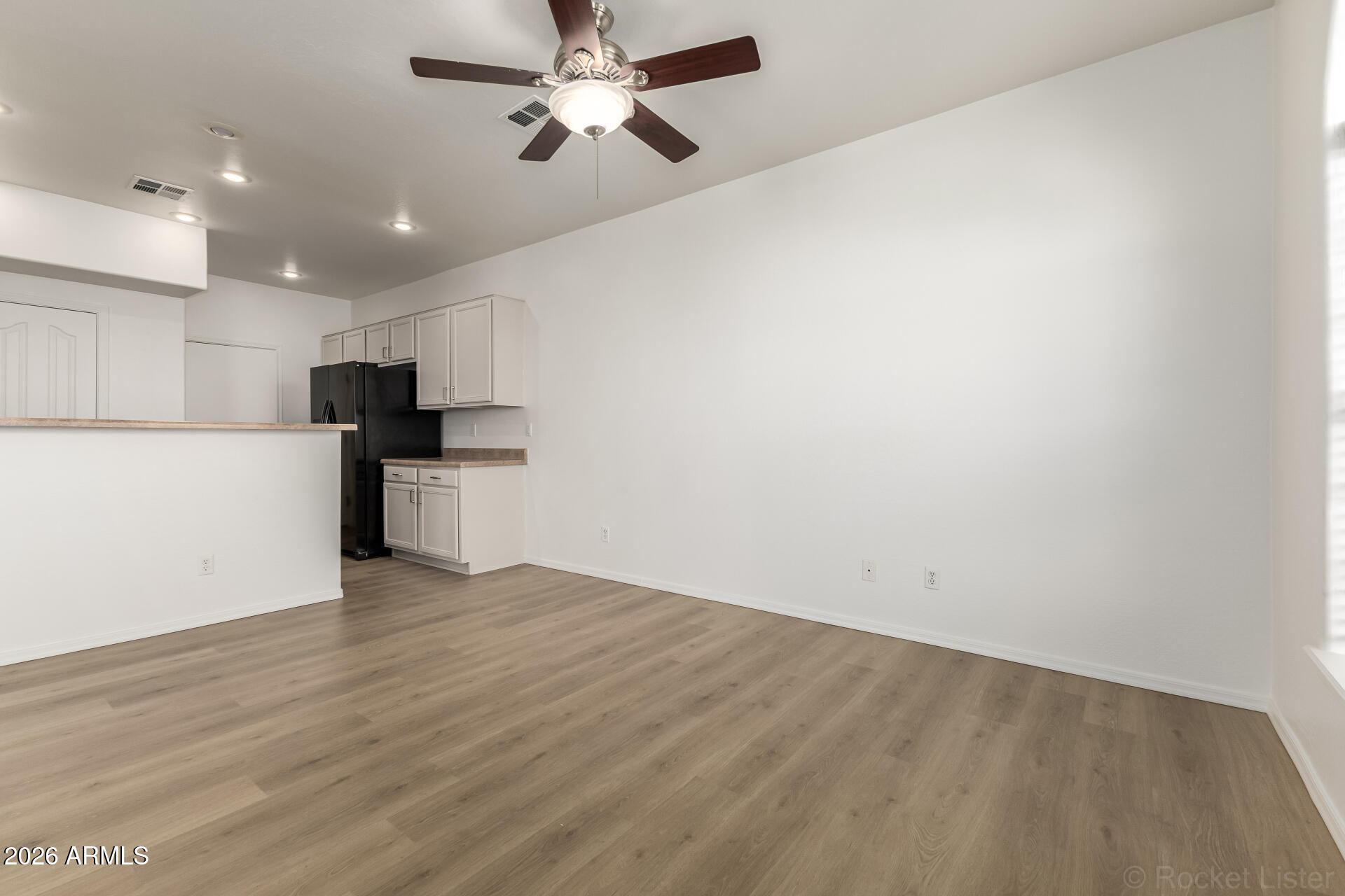 6710 E UNIVERSITY Drive 130