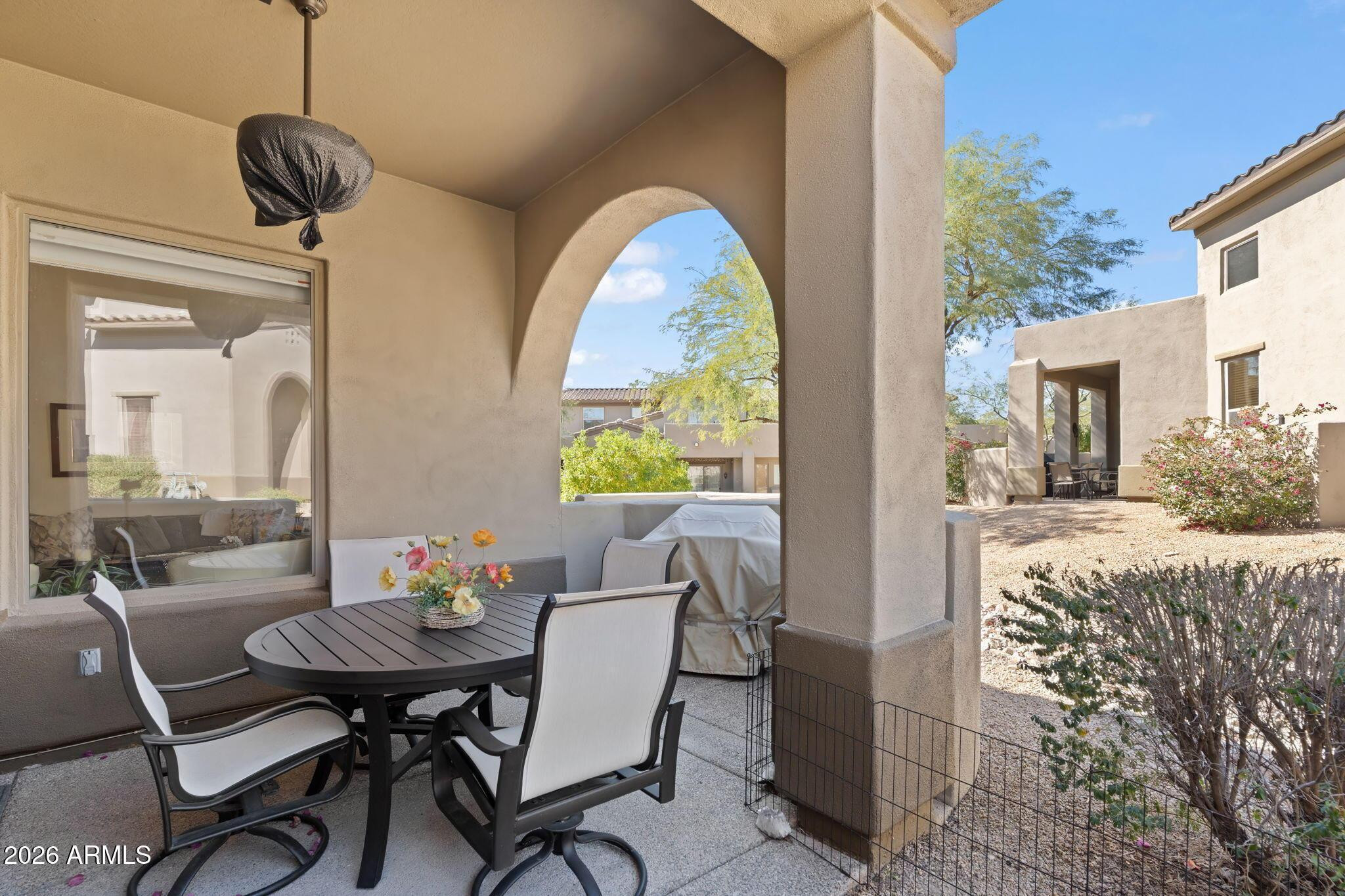 20802 N GRAYHAWK Drive 1018