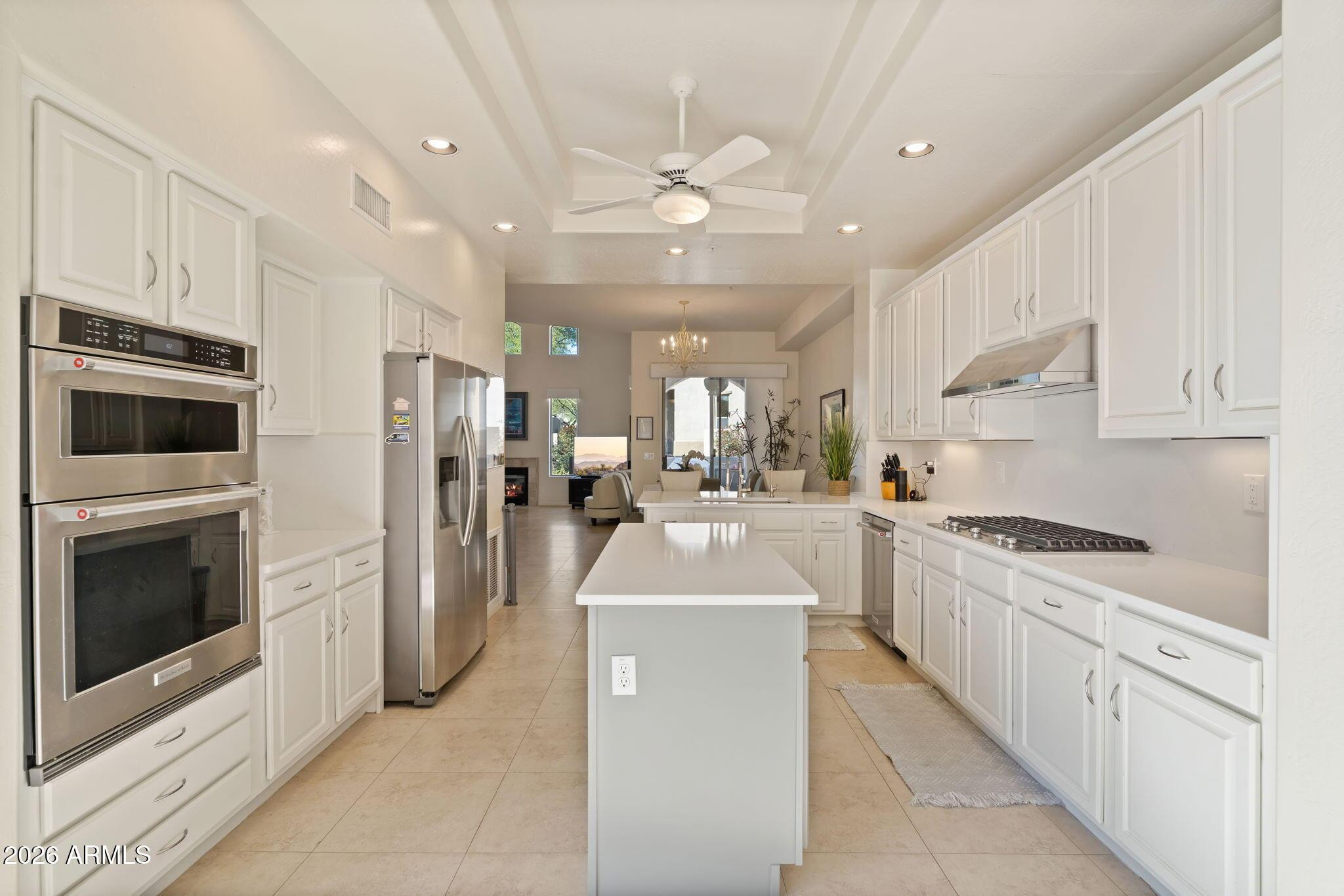 20802 N GRAYHAWK Drive 1018