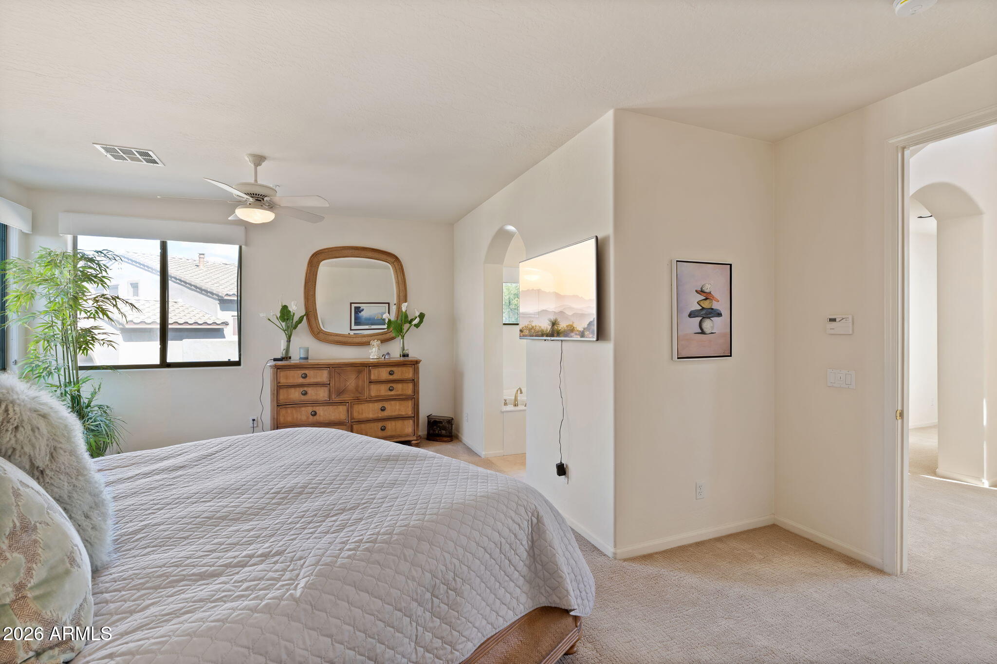20802 N GRAYHAWK Drive 1018