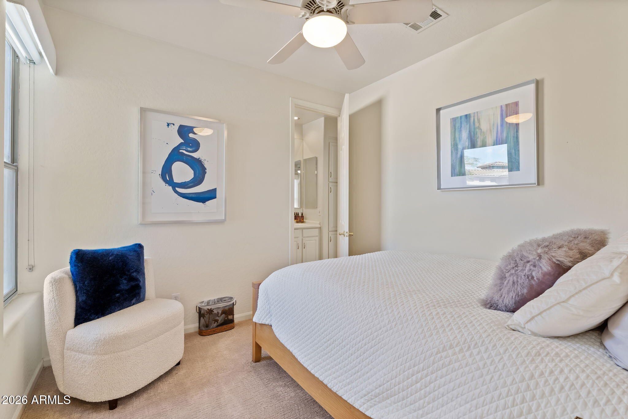 20802 N GRAYHAWK Drive 1018